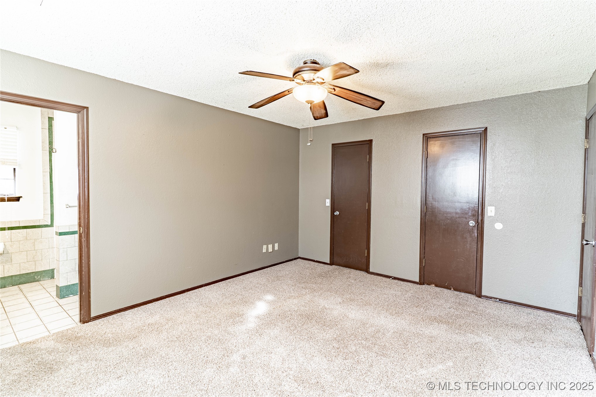 809 S Holmes Avenue Property Photo 10