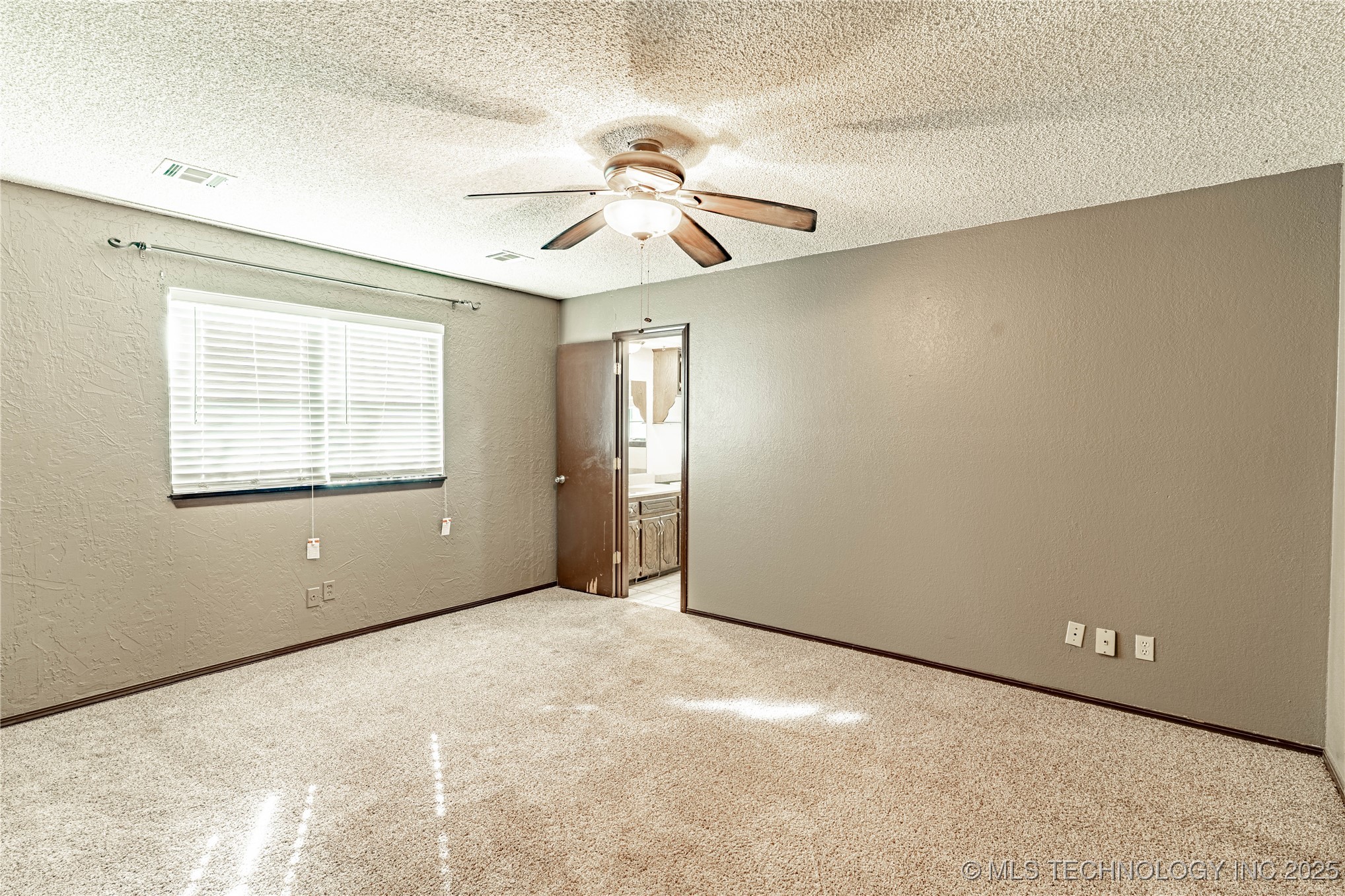 809 S Holmes Avenue Property Photo 11