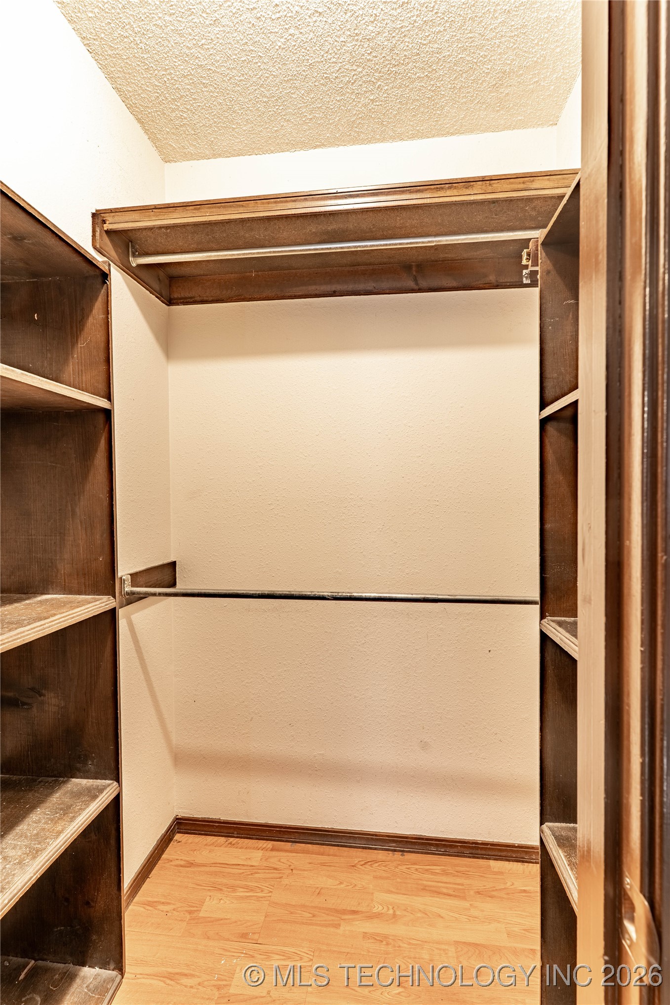 809 S Holmes Avenue Property Photo 12