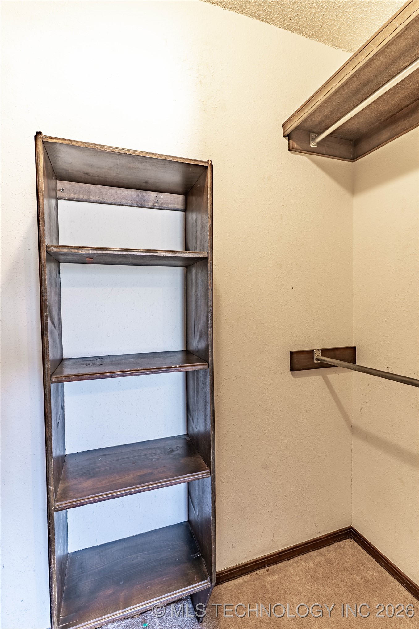 809 S Holmes Avenue Property Photo 19