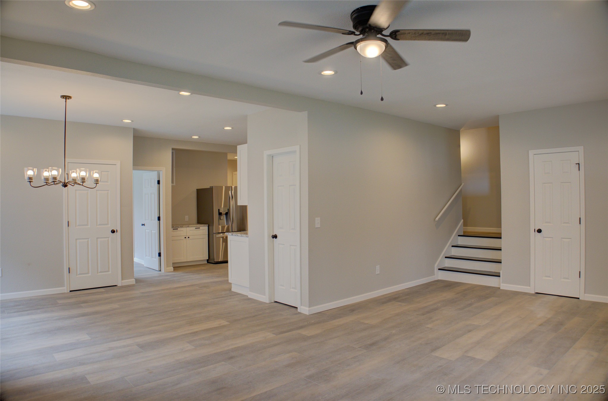 1106 E 6th Street Property Photo 10