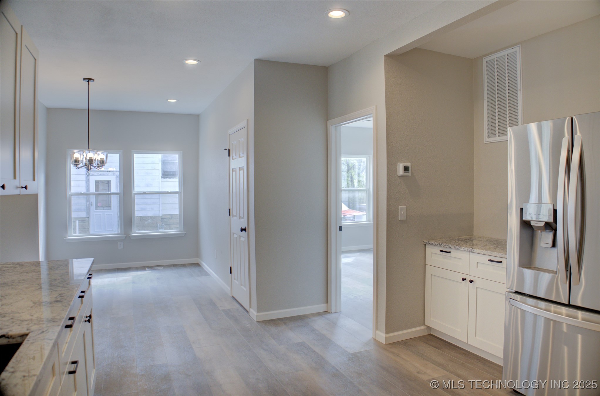 1106 E 6th Street Property Photo 19