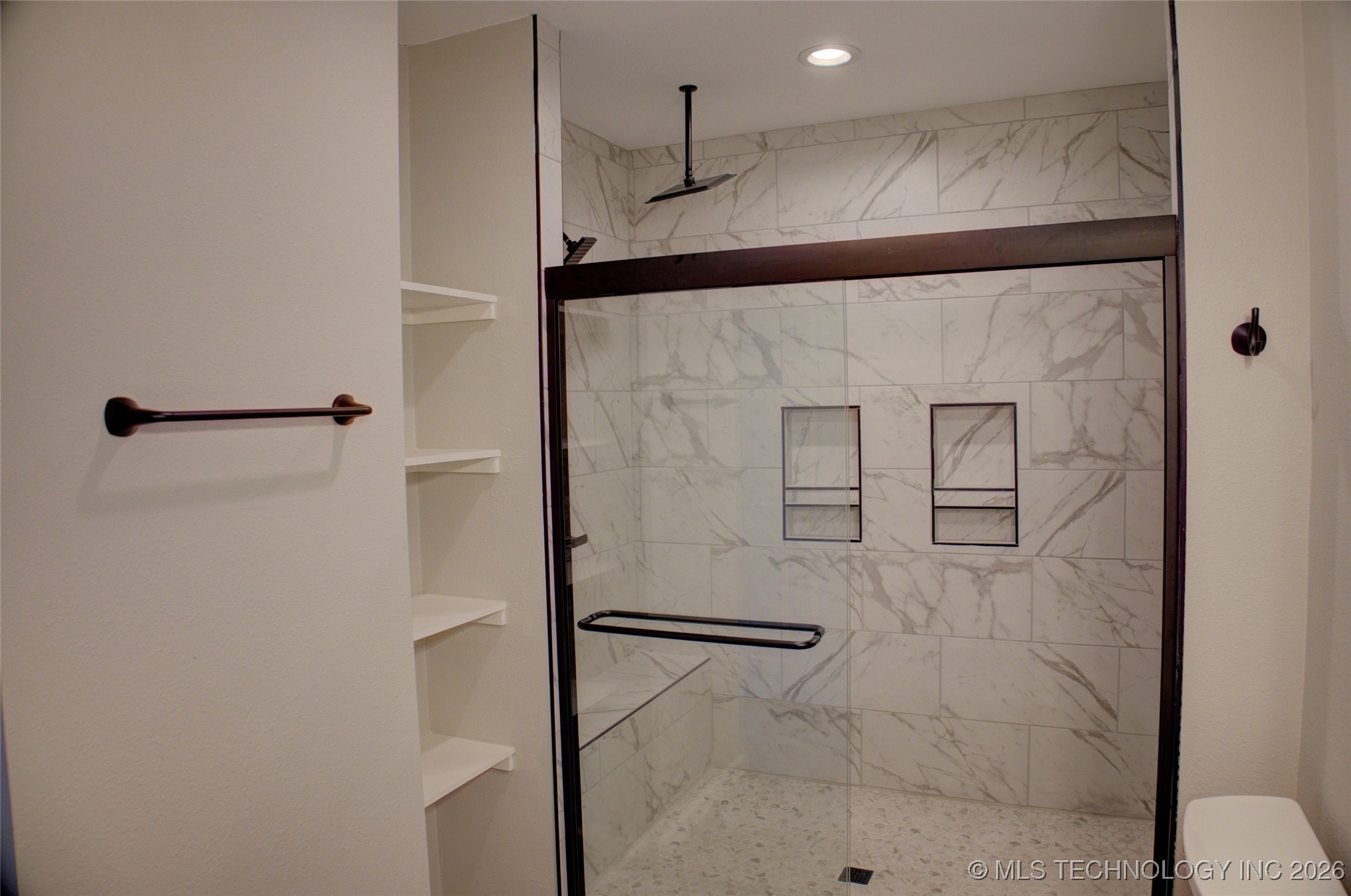 1106 E 6th Street Property Photo 41