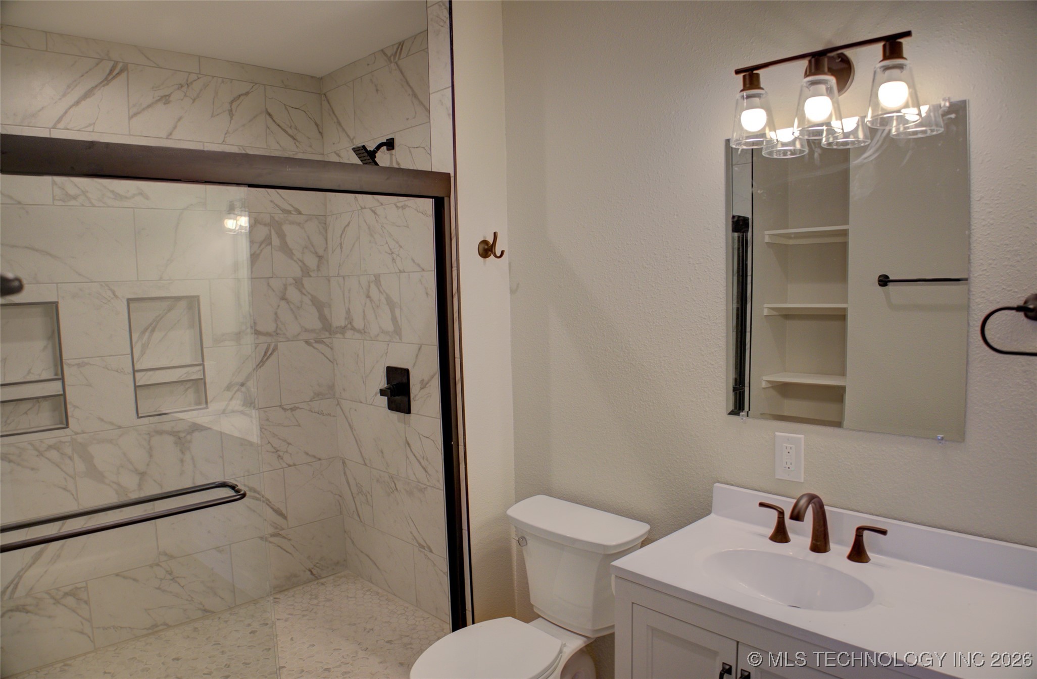 1106 E 6th Street Property Photo 42