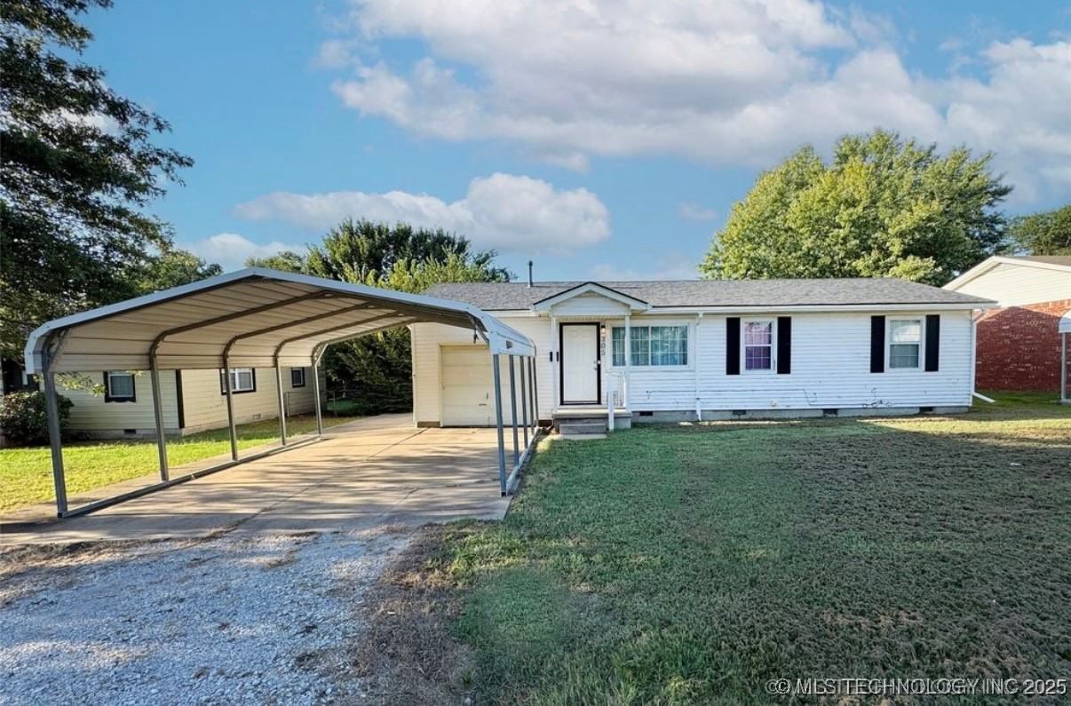 305 E Elm Street Property Photo 1