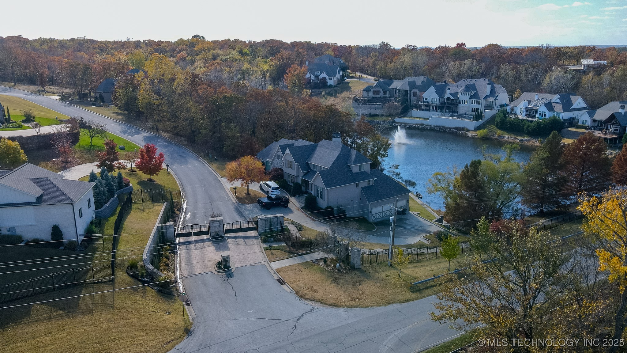 12110 S 14th Court Property Photo 2