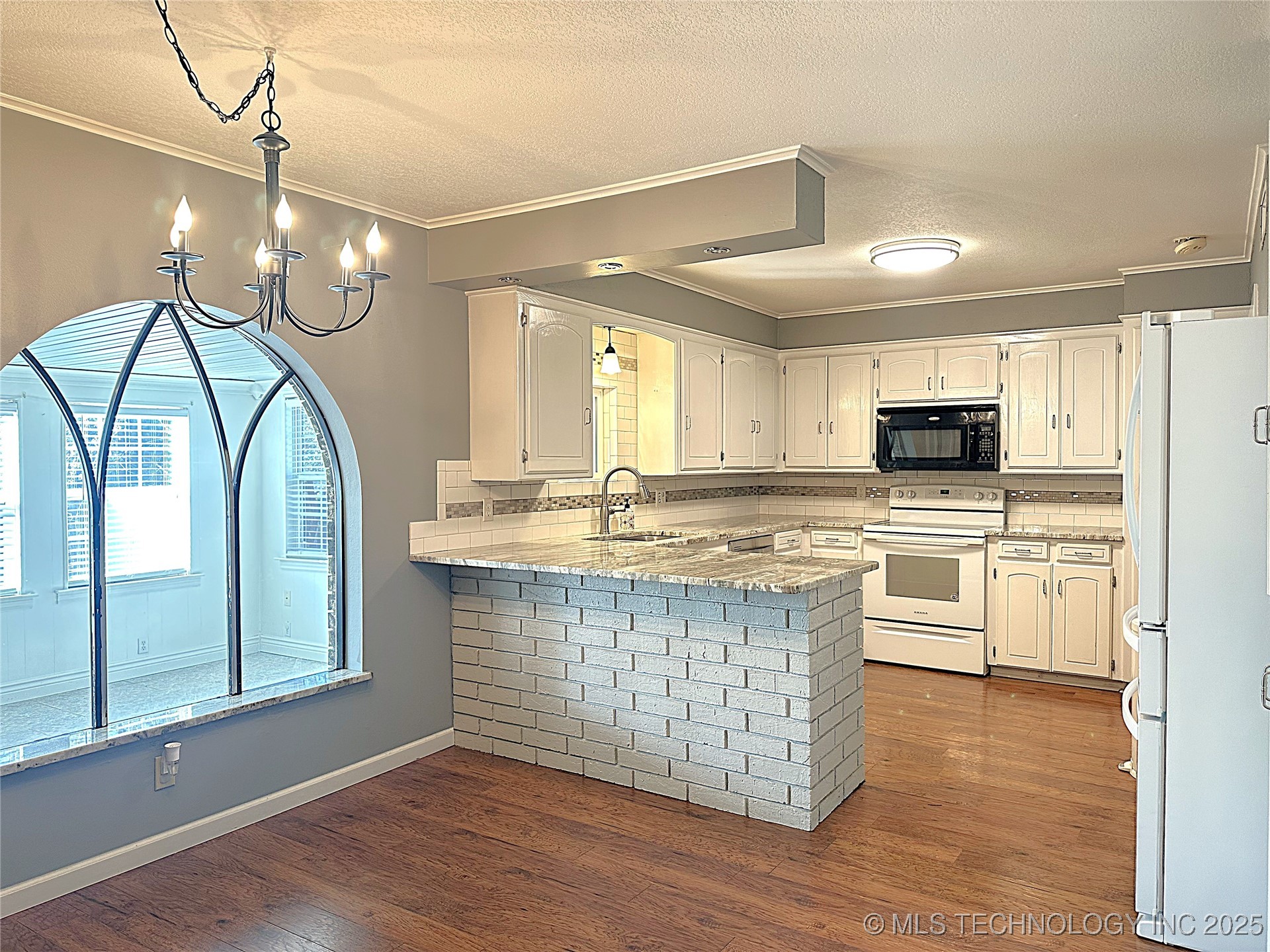 1508 Sunny Lane Property Photo 8