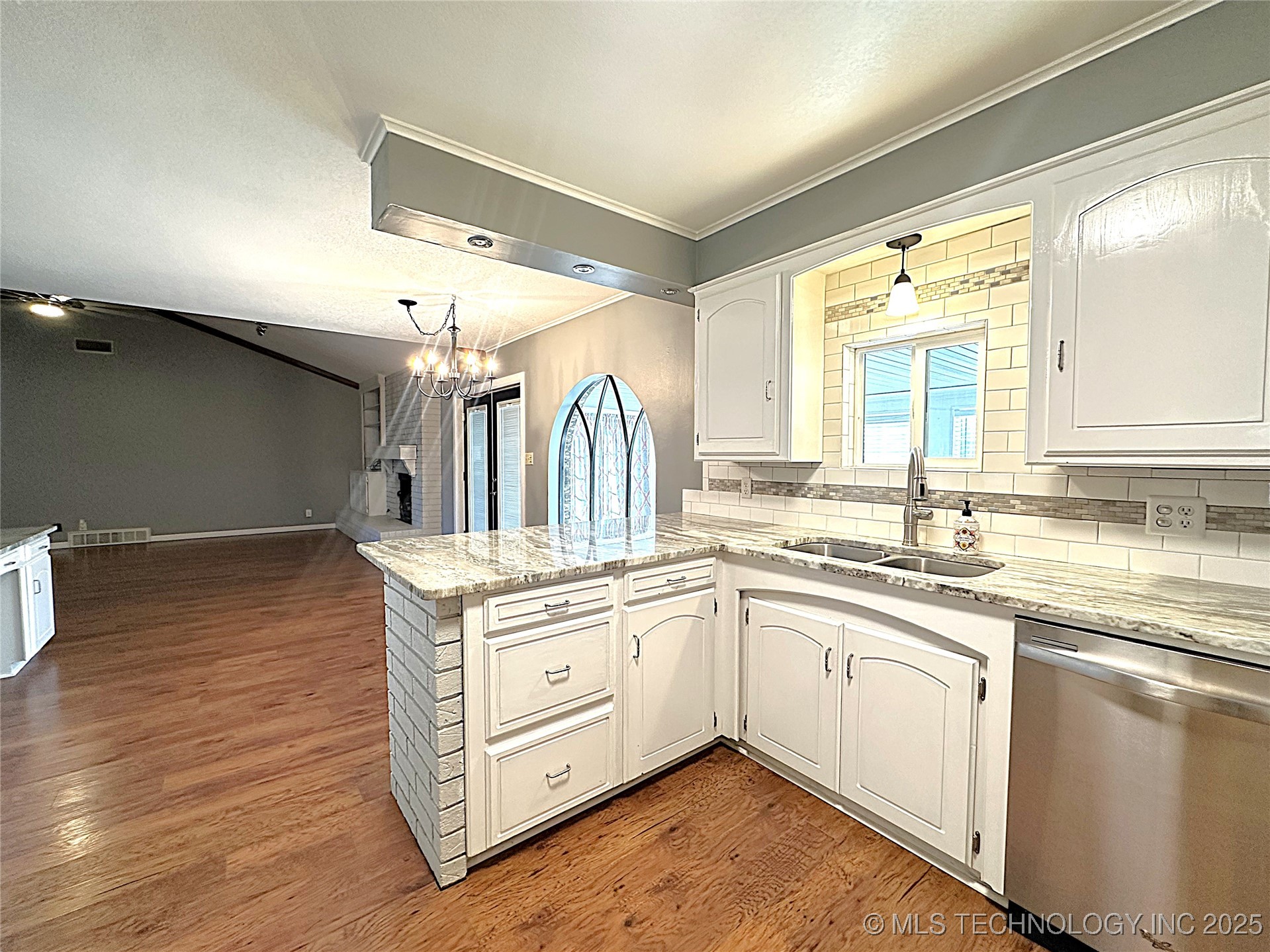 1508 Sunny Lane Property Photo 11