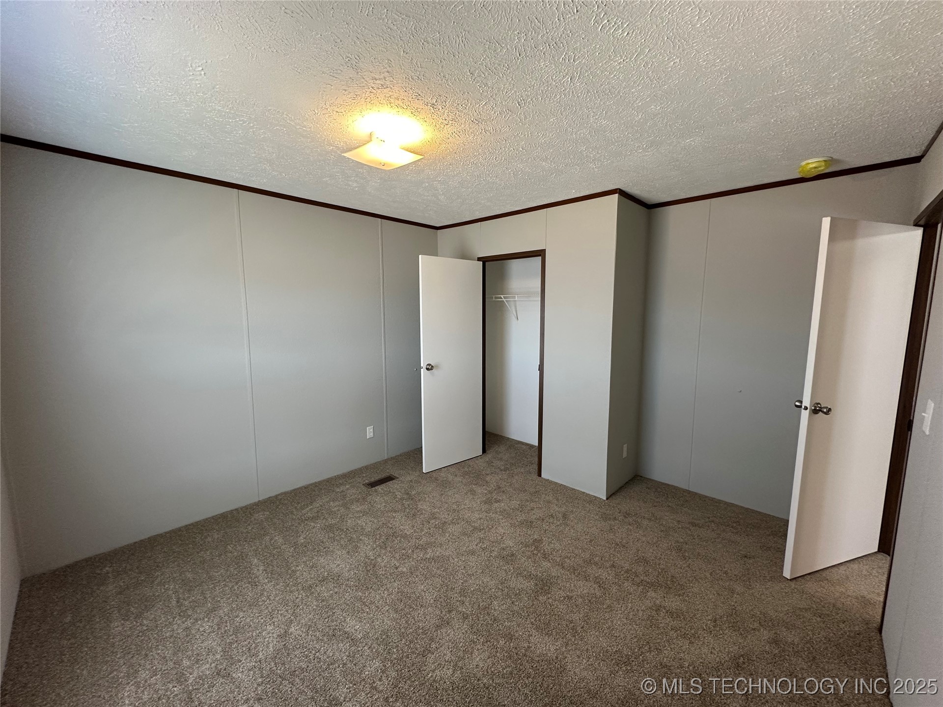 17388 S 545th West Avenue Property Photo 10