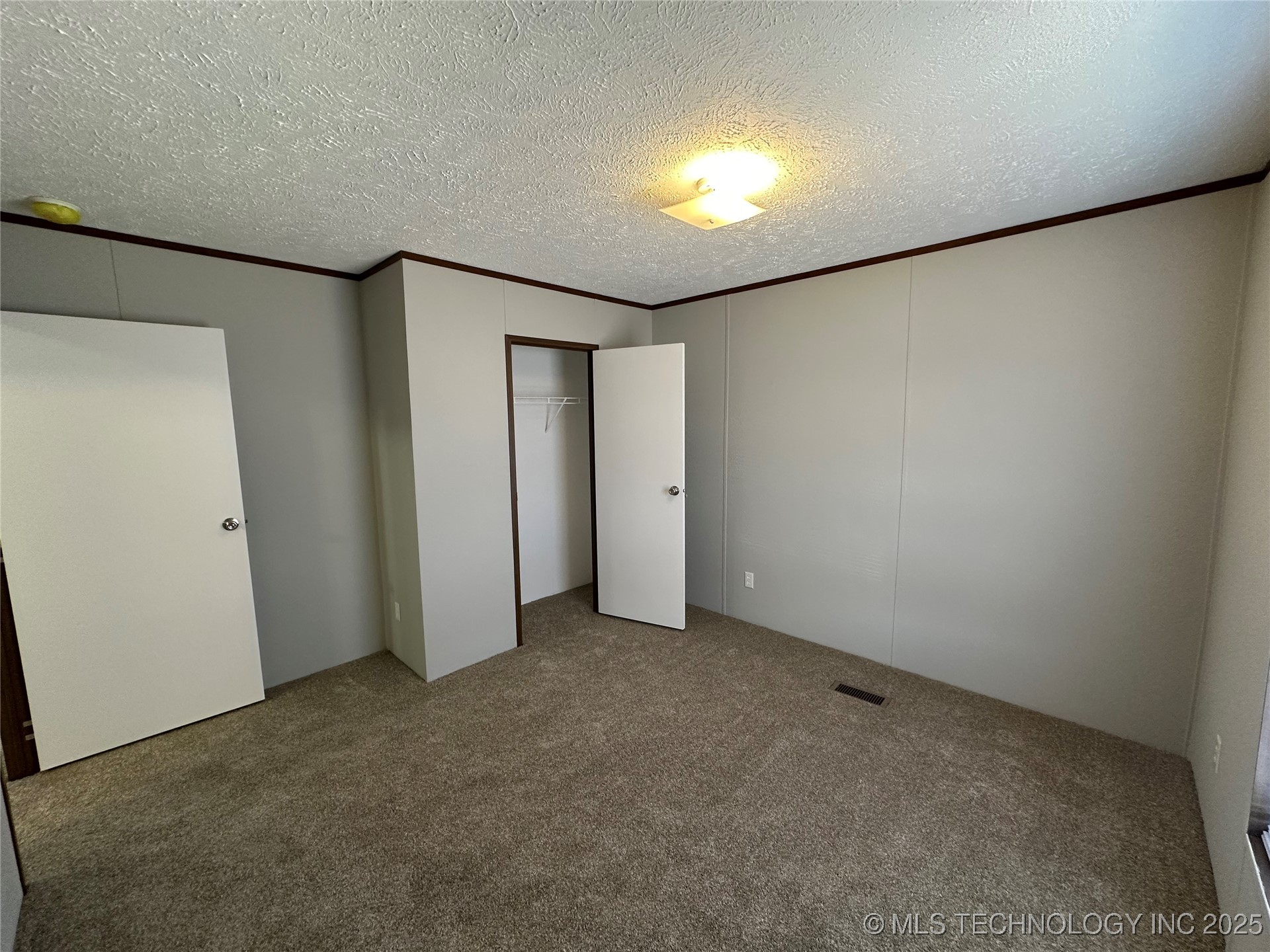 17388 S 545th West Avenue Property Photo 12