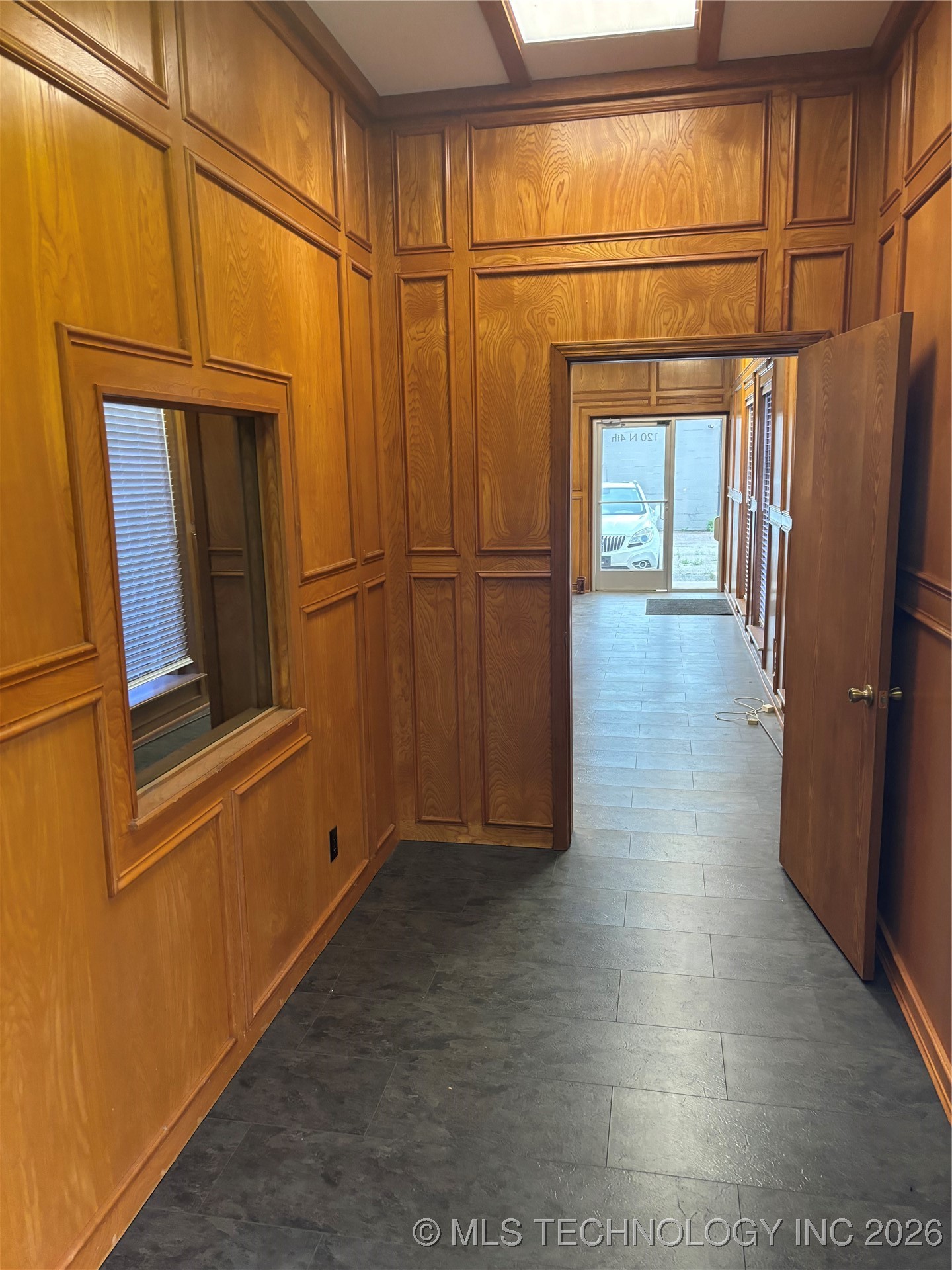 120 N 4th Property Photo 4