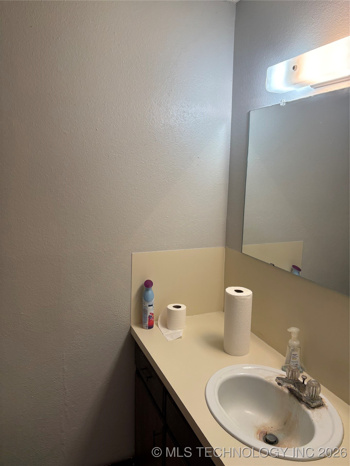 120 N 4th Property Photo 9