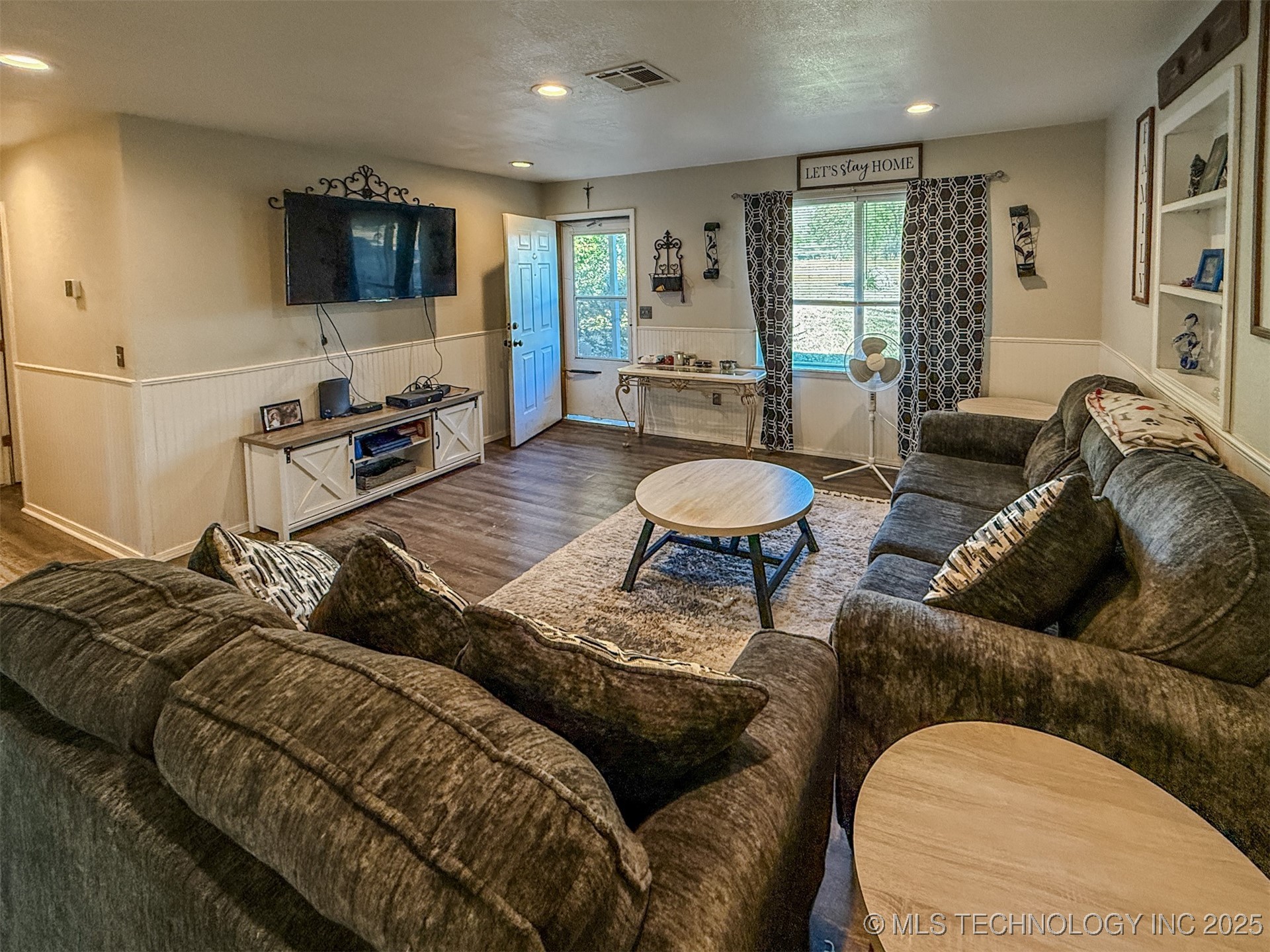 15721 W Clyde Maher Property Photo 6