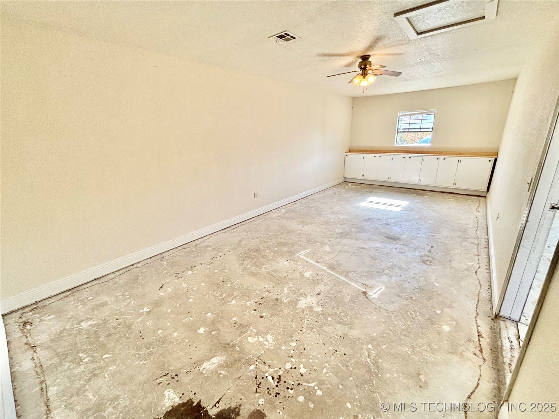 1103 E Kaniatobe Lane Property Photo 14