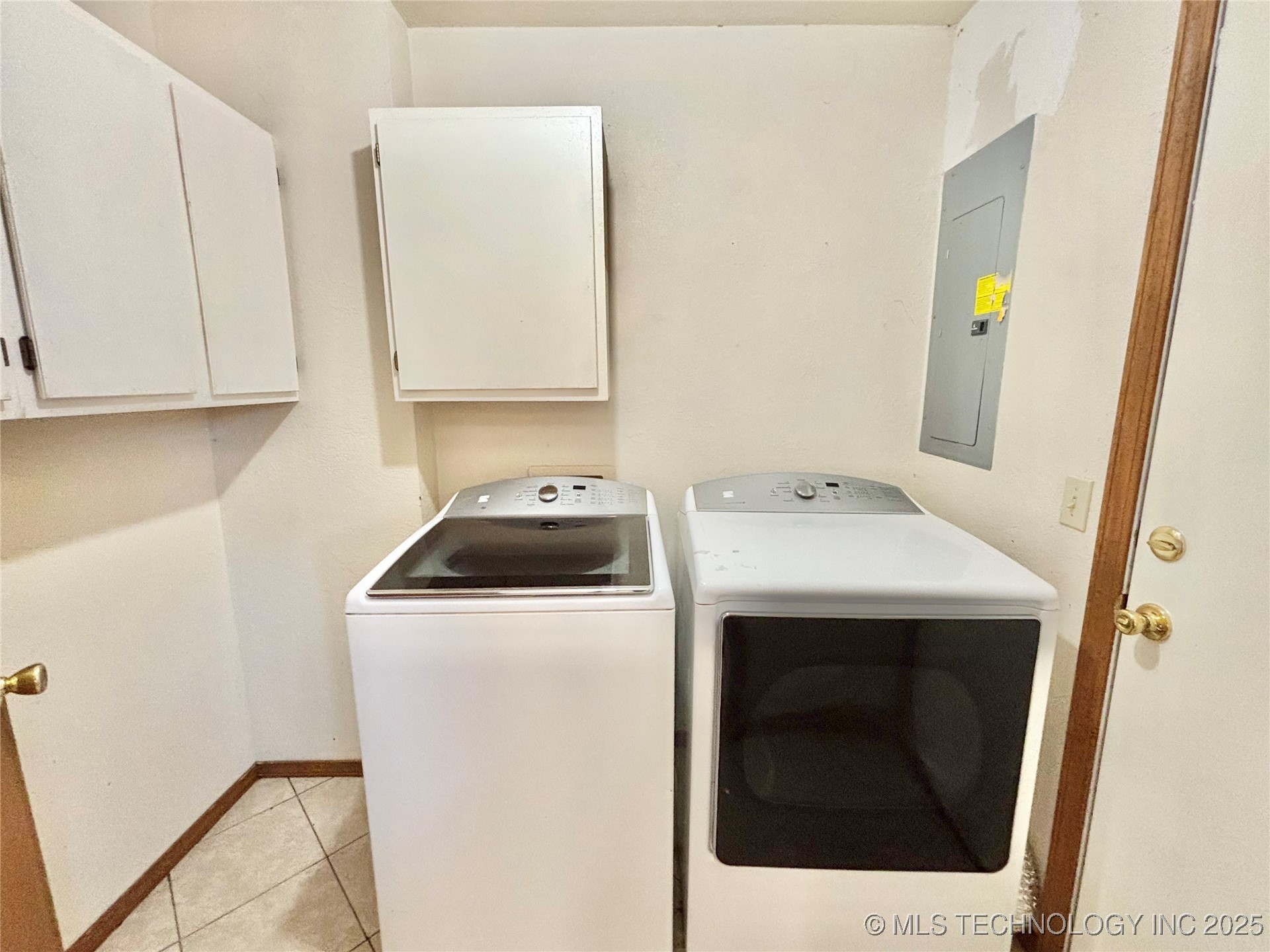 1103 E Kaniatobe Lane Property Photo 15