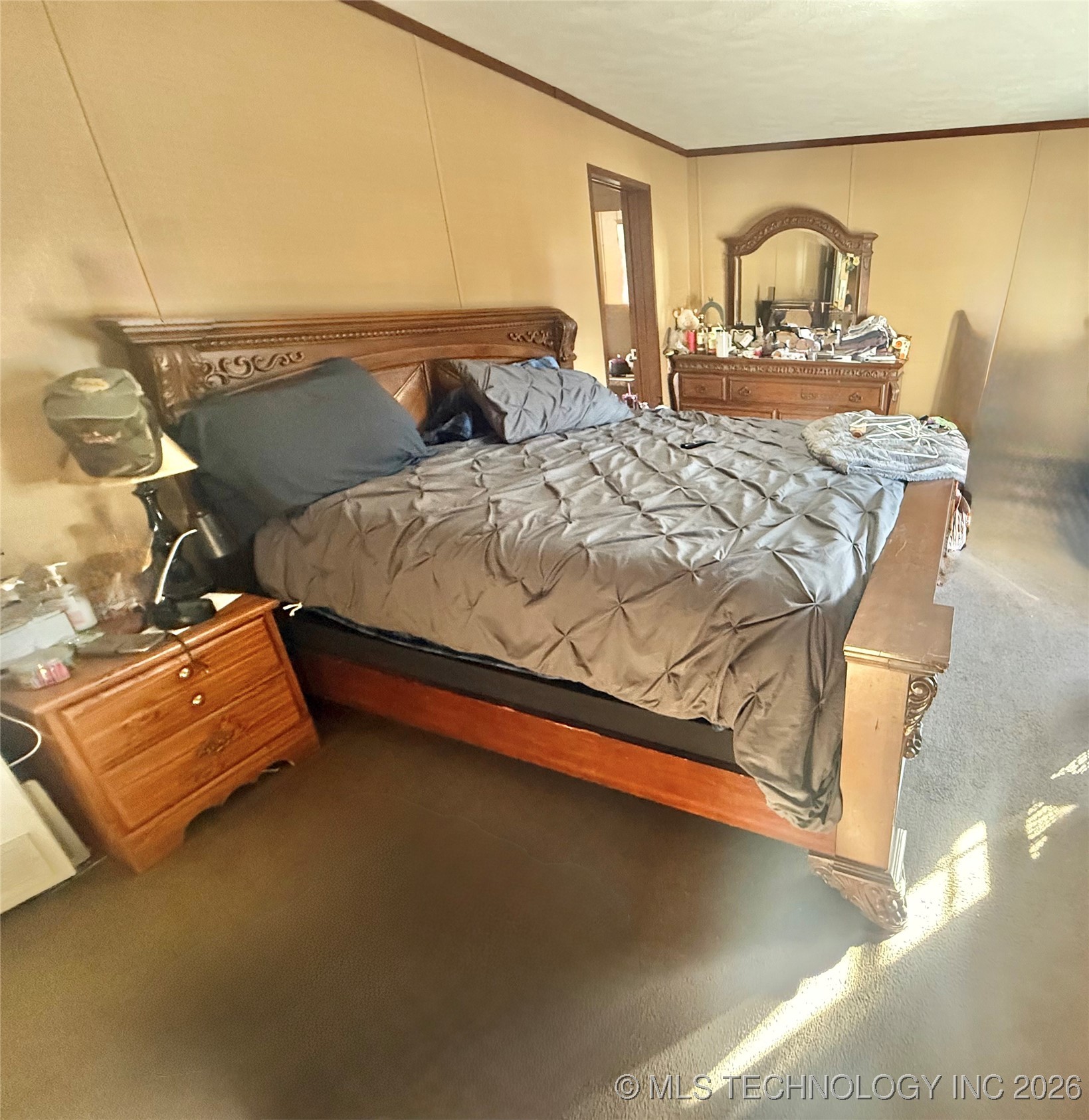 827 N Graham Road N Property Photo 9