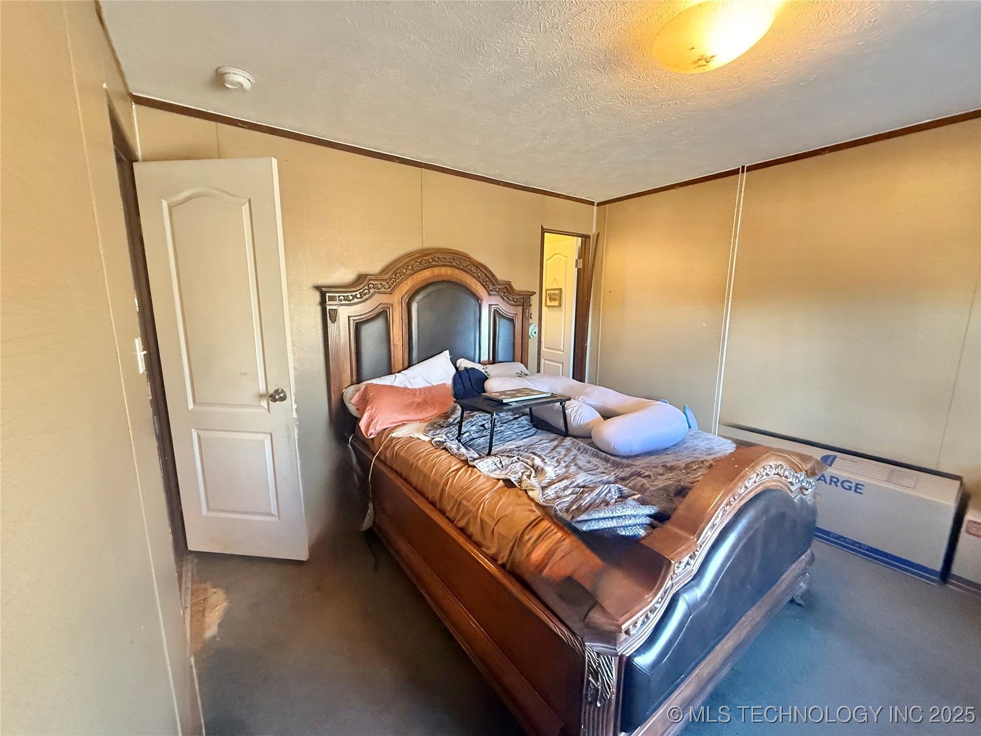 827 N Graham Road N Property Photo 12