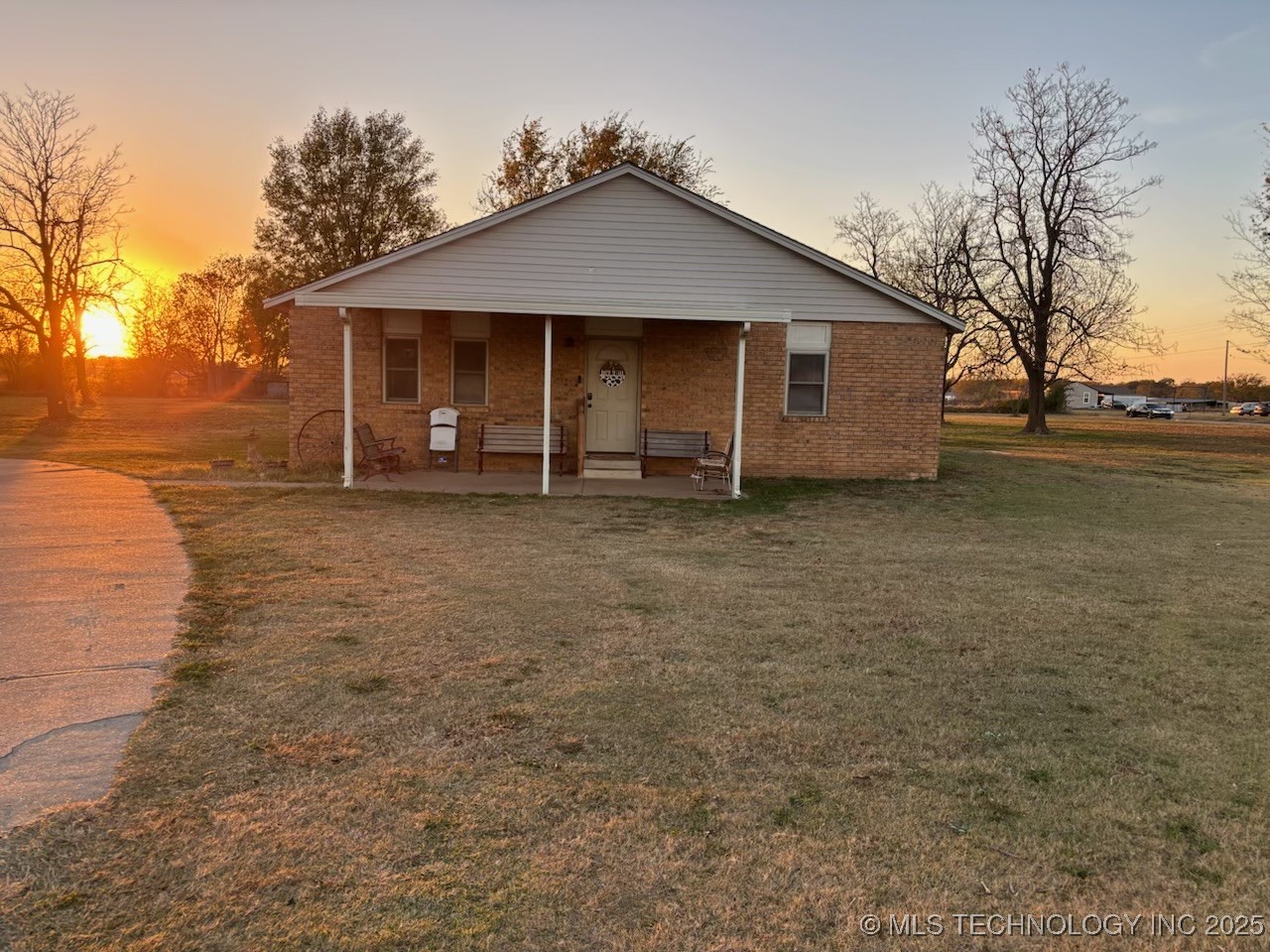 36022 S 4210 Road Property Photo 1