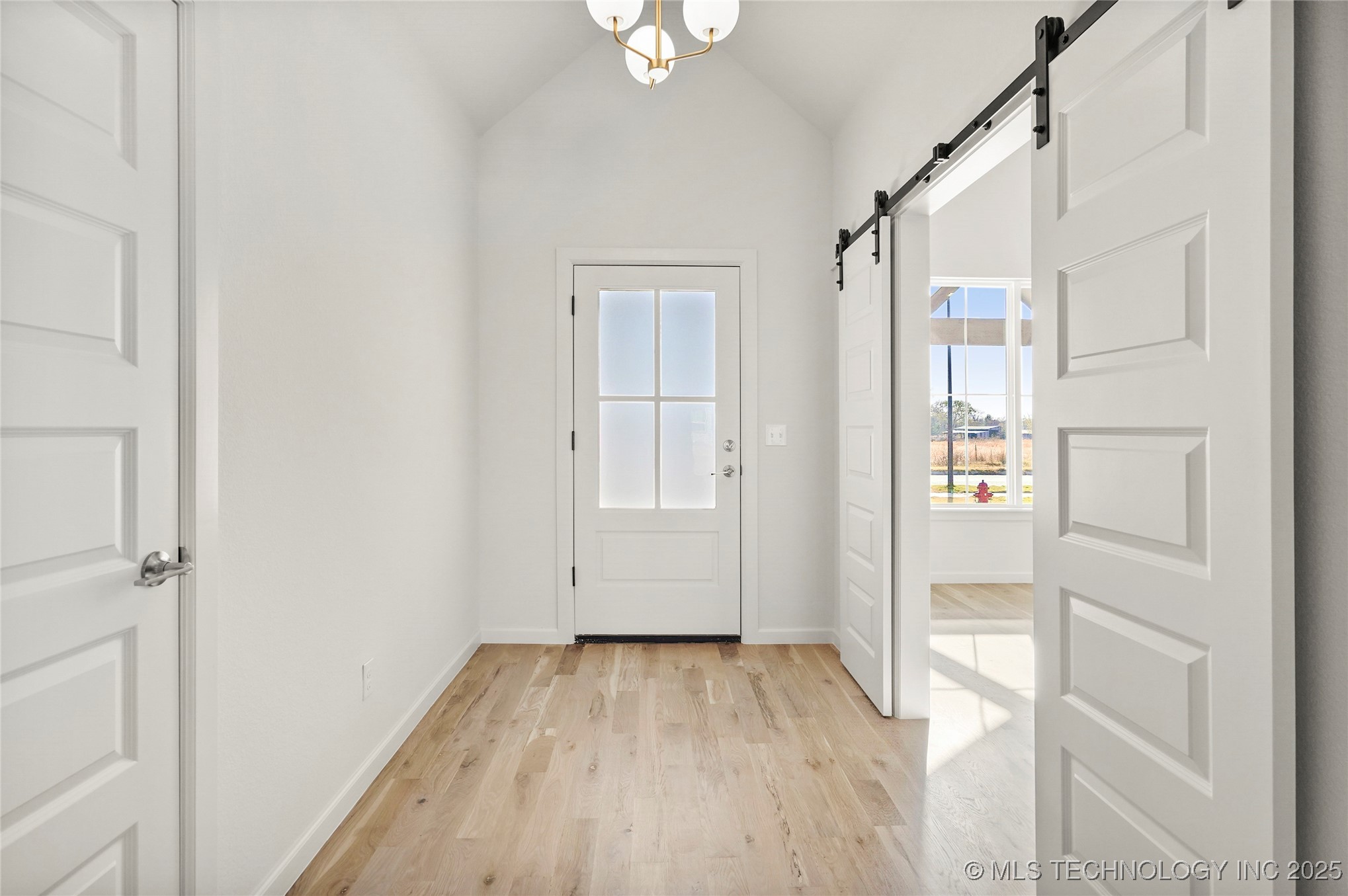 22775 E 107th Street S Property Photo 3