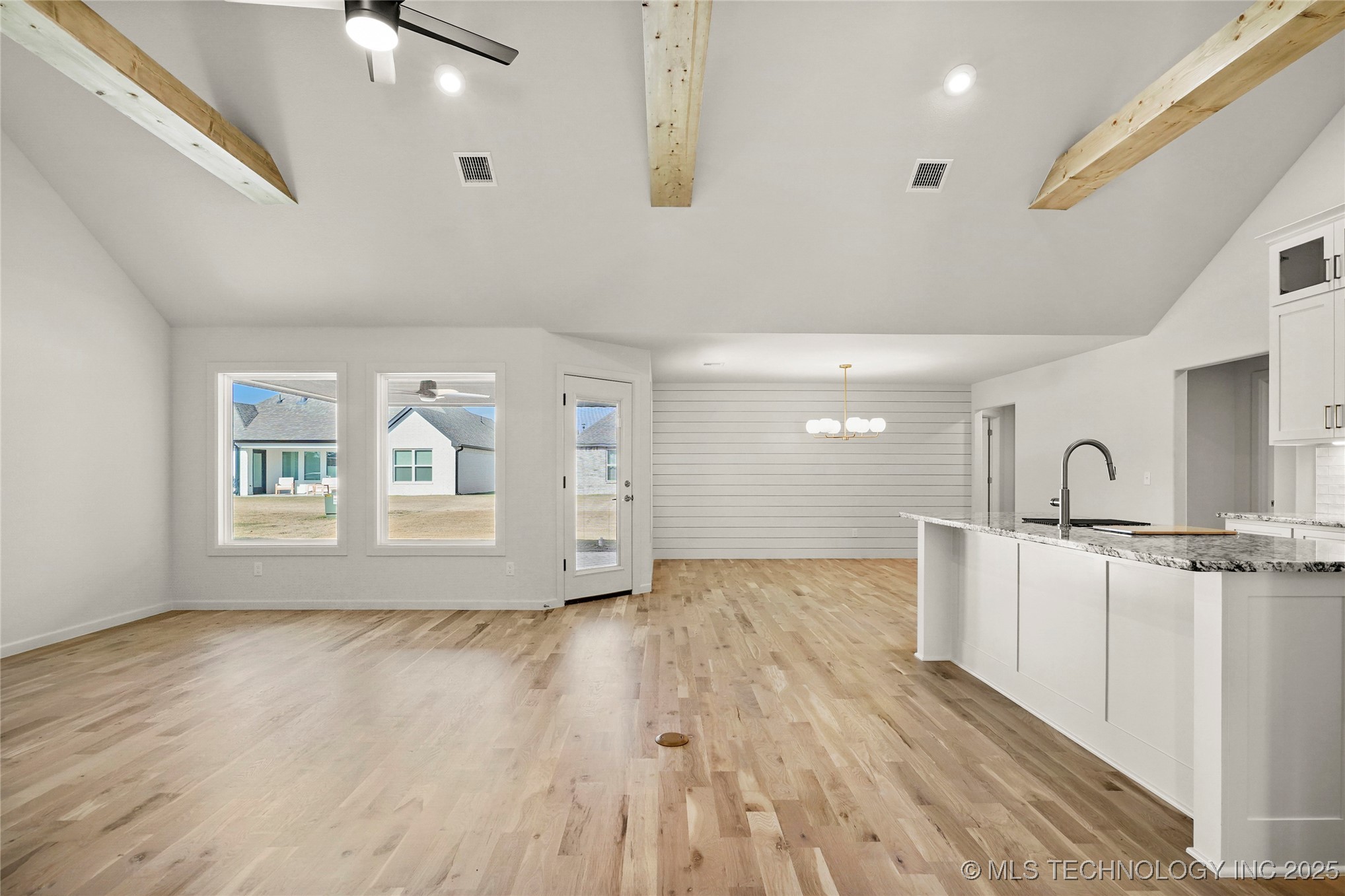 22775 E 107th Street S Property Photo 4