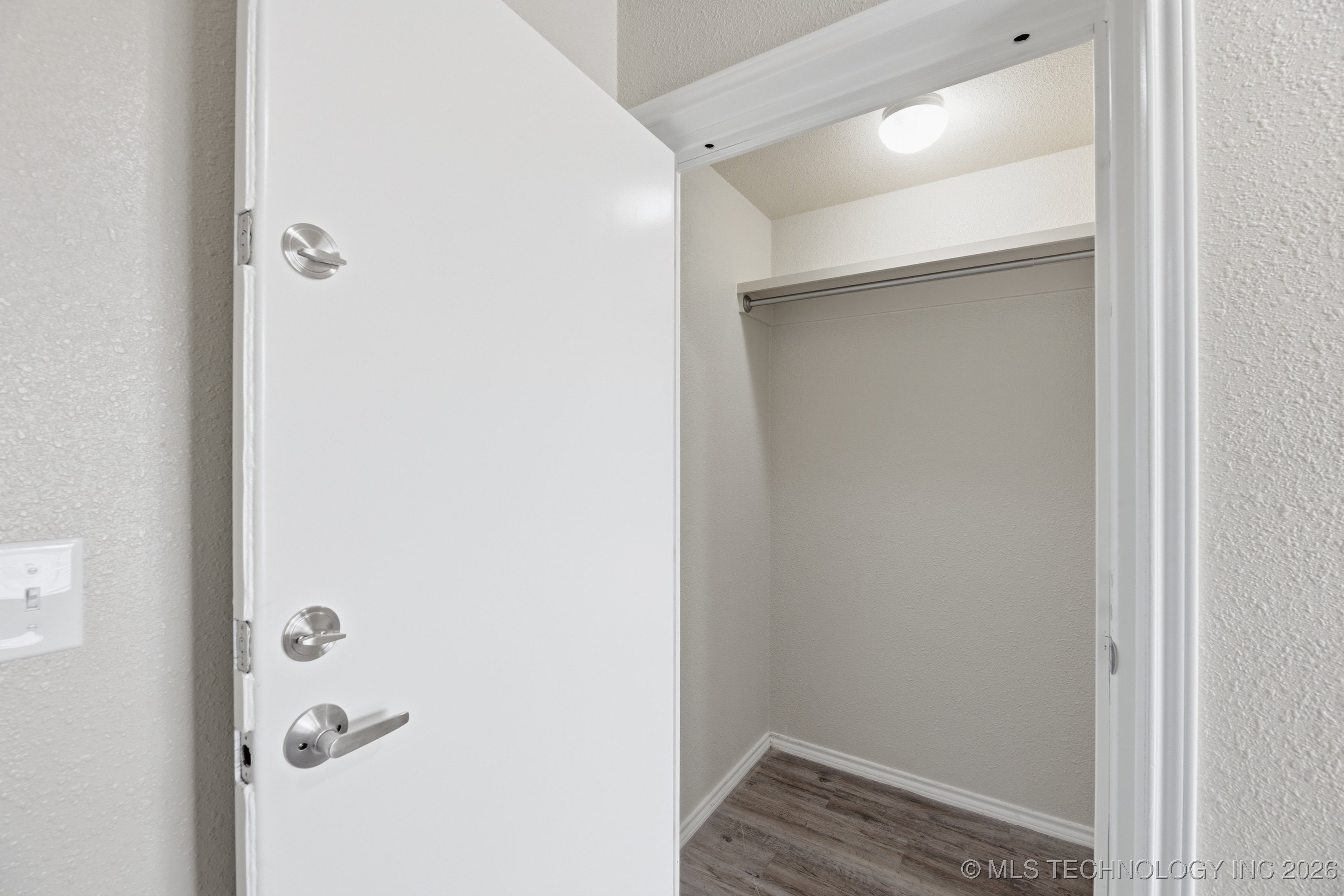 118 W 4th Street Property Photo 19