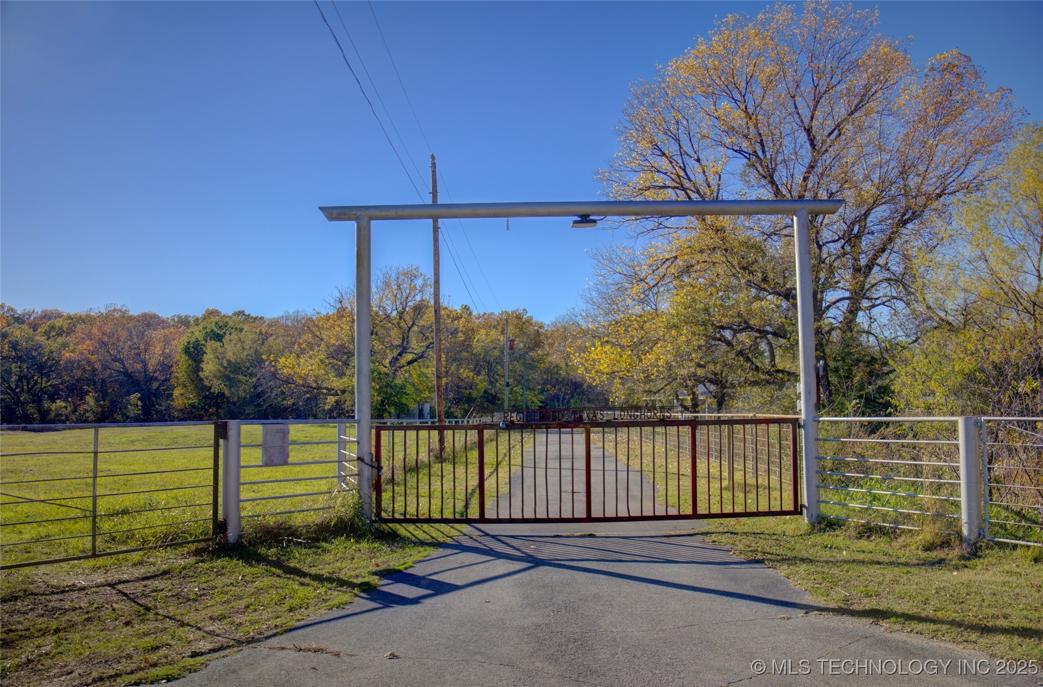 17808 S 129th East Avenue Property Photo 2