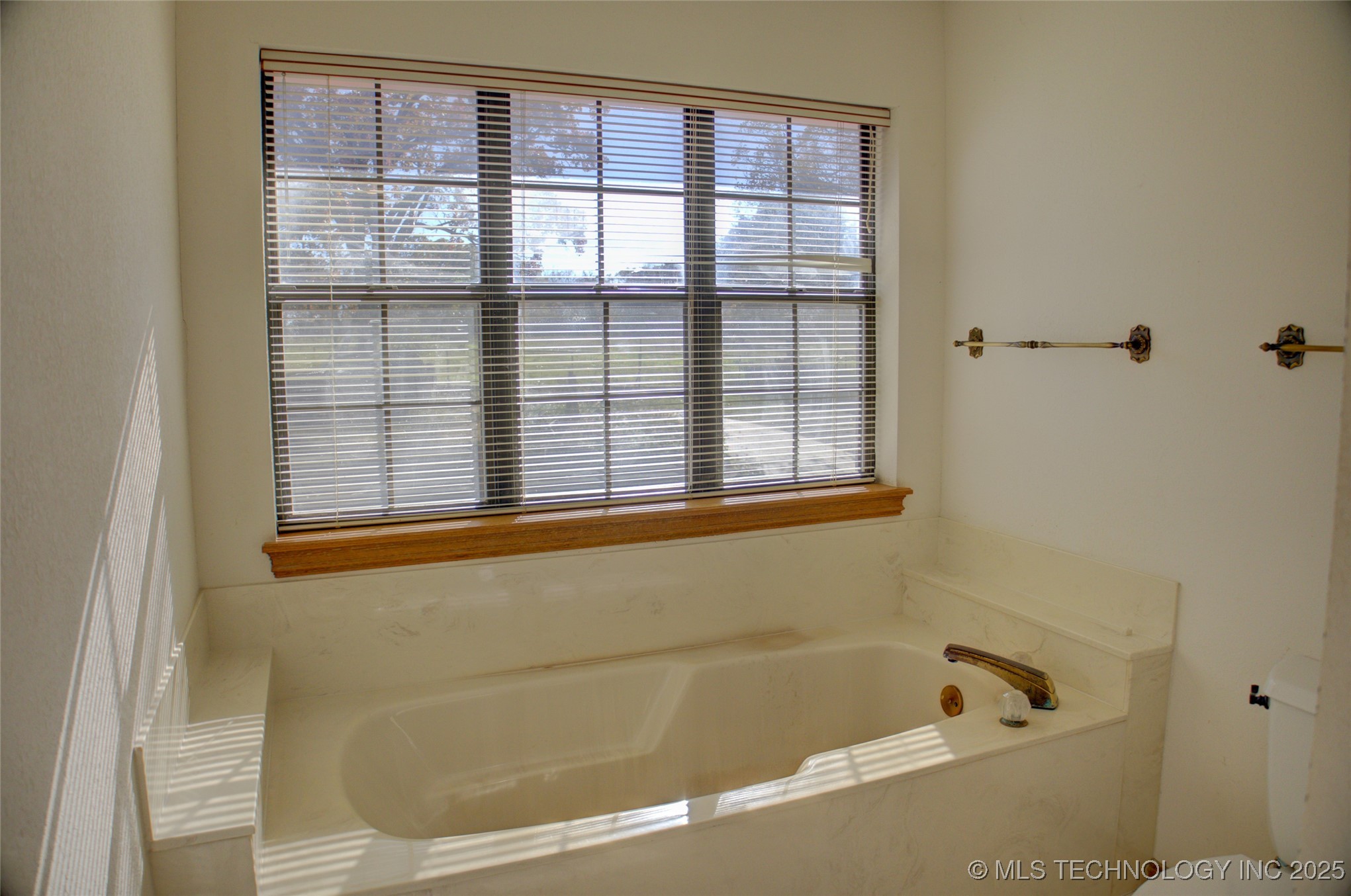 17808 S 129th East Avenue Property Photo 34