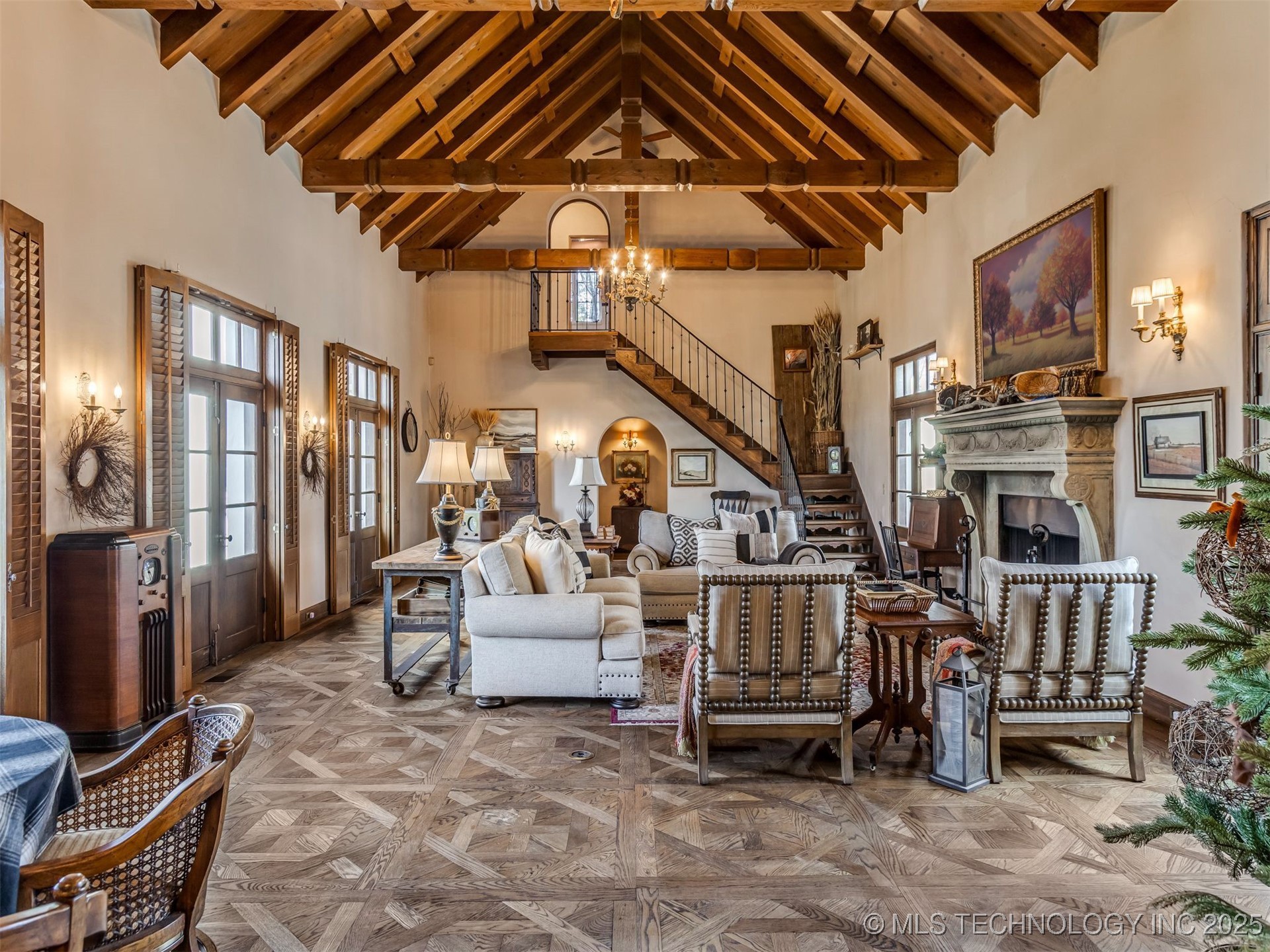 2400 Terrace Drive Property Photo 9