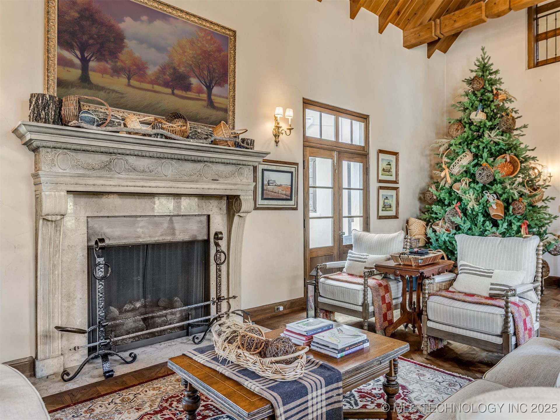 2400 Terrace Drive Property Photo 12