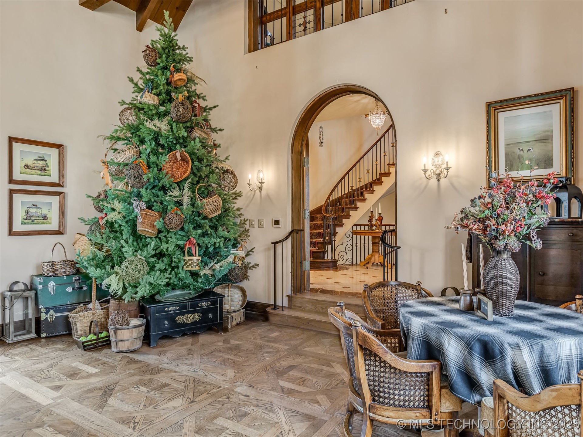 2400 Terrace Drive Property Photo 13