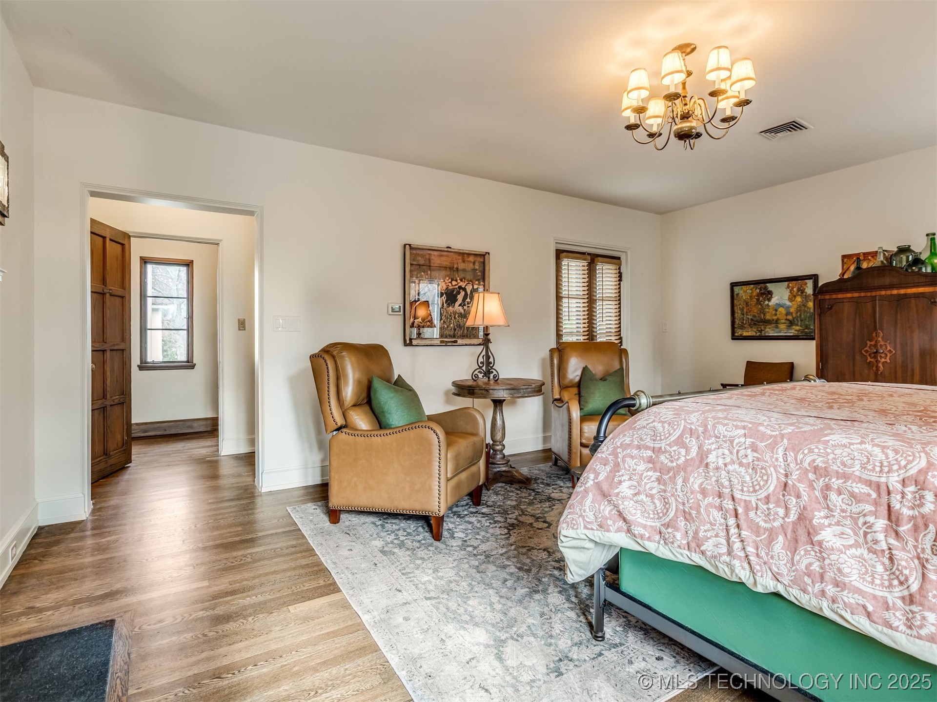 2400 Terrace Drive Property Photo 17