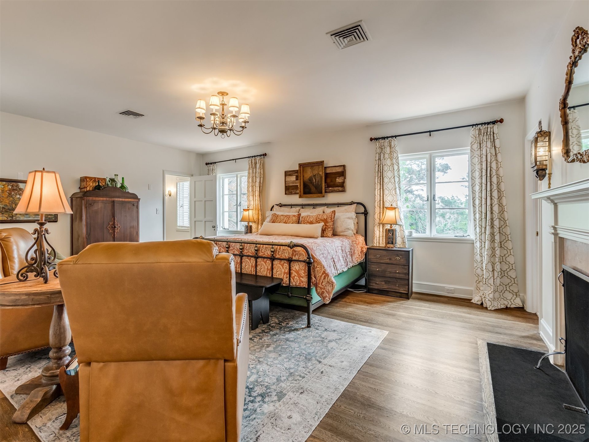 2400 Terrace Drive Property Photo 18