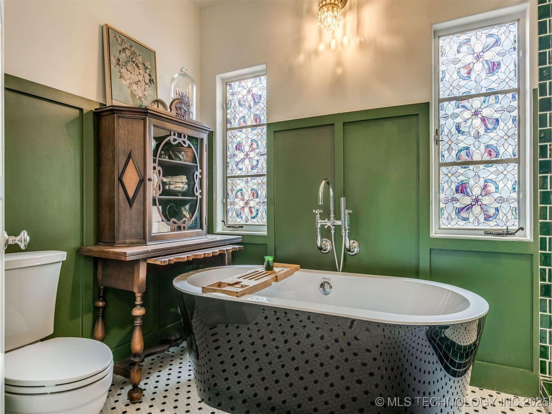 2400 Terrace Drive Property Photo 23