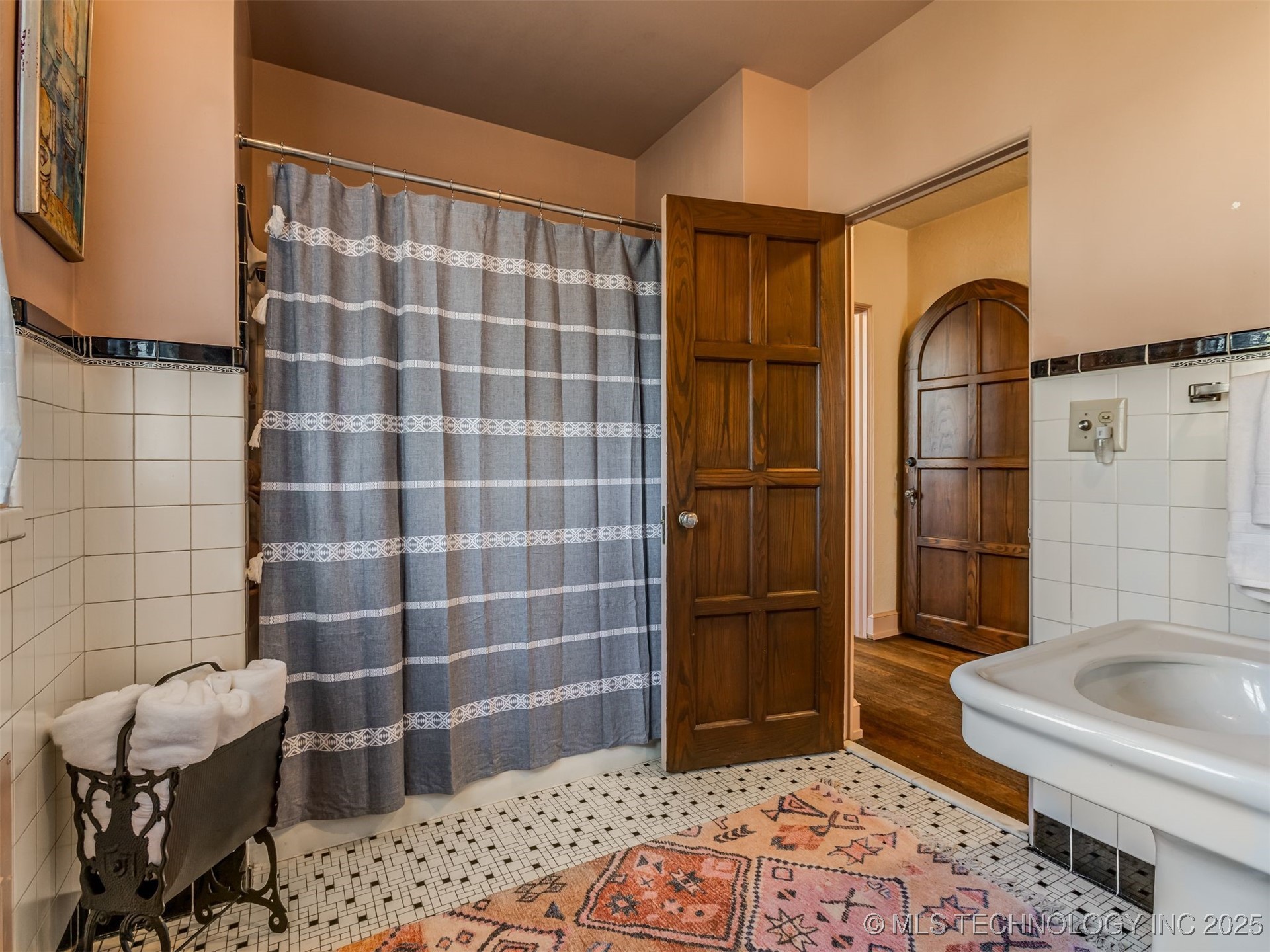 2400 Terrace Drive Property Photo 82