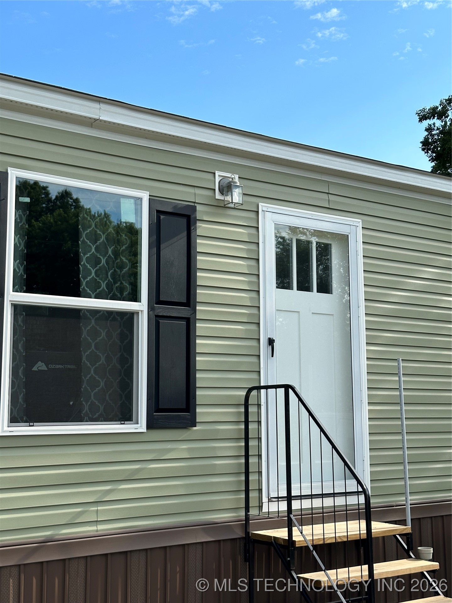 413 State Highway 1e Property Photo 4