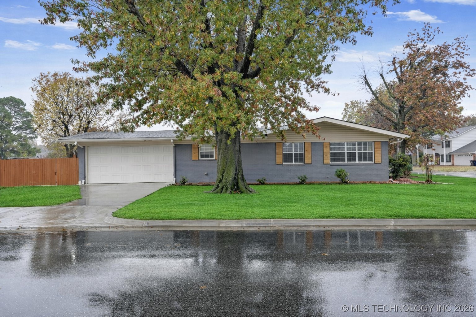 3705 S 96th East Avenue Property Photo 2