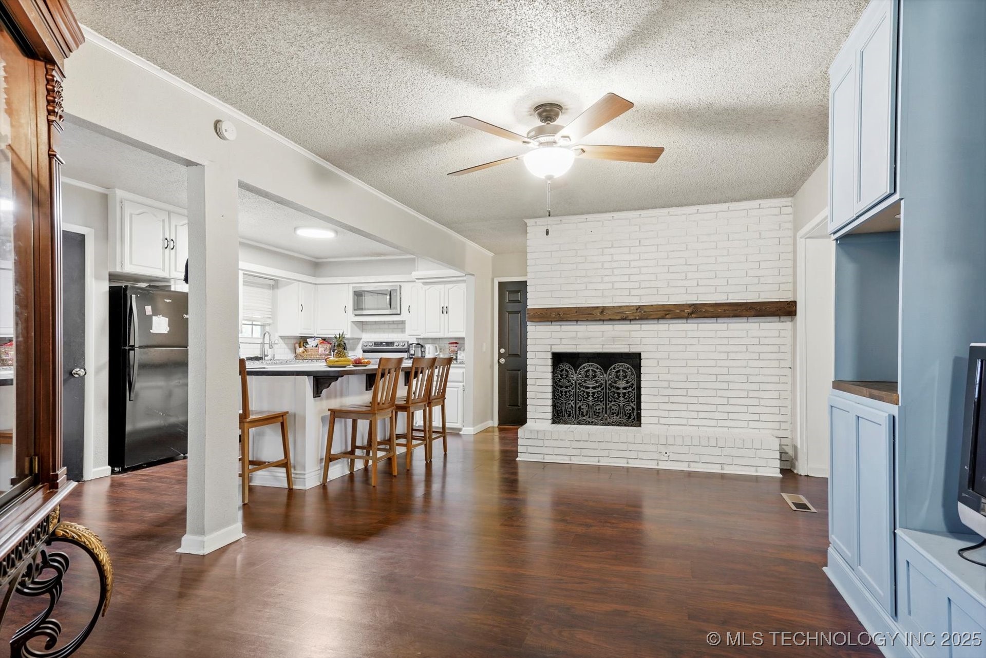 3705 S 96th East Avenue Property Photo 9