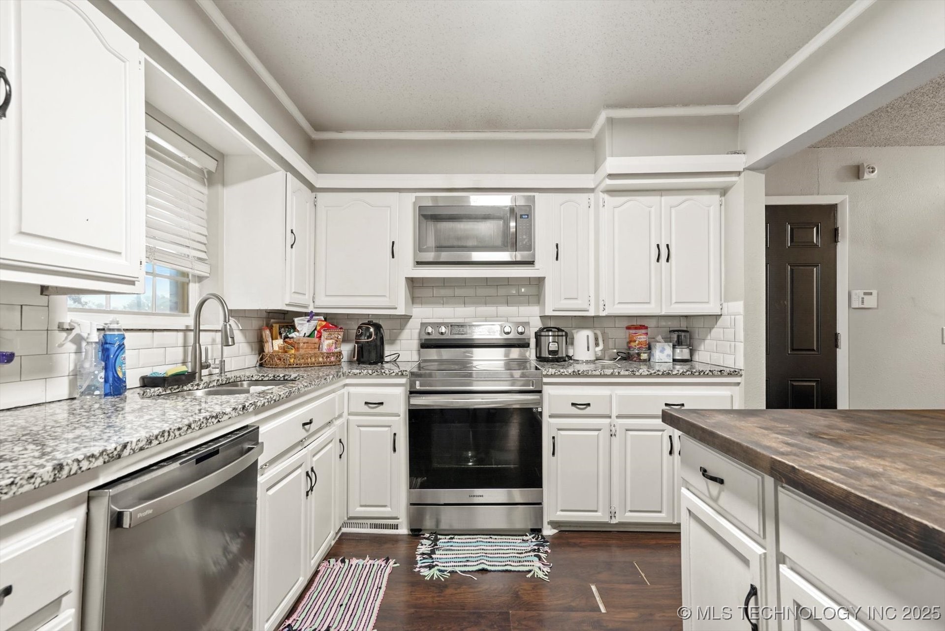 3705 S 96th East Avenue Property Photo 11