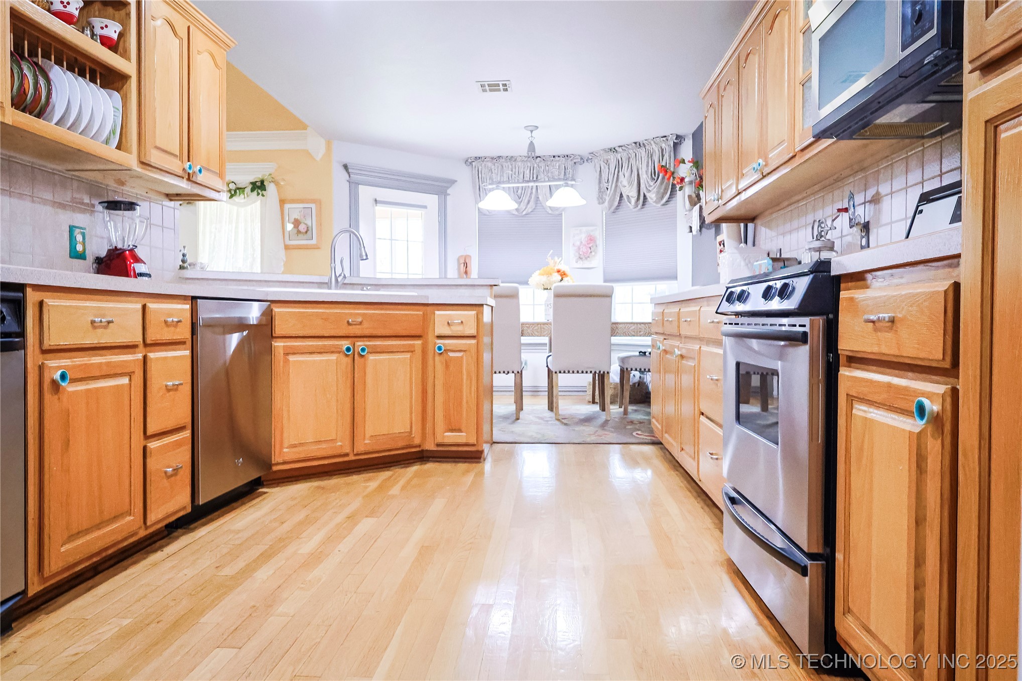 5117 Woodland Drive Property Photo 13