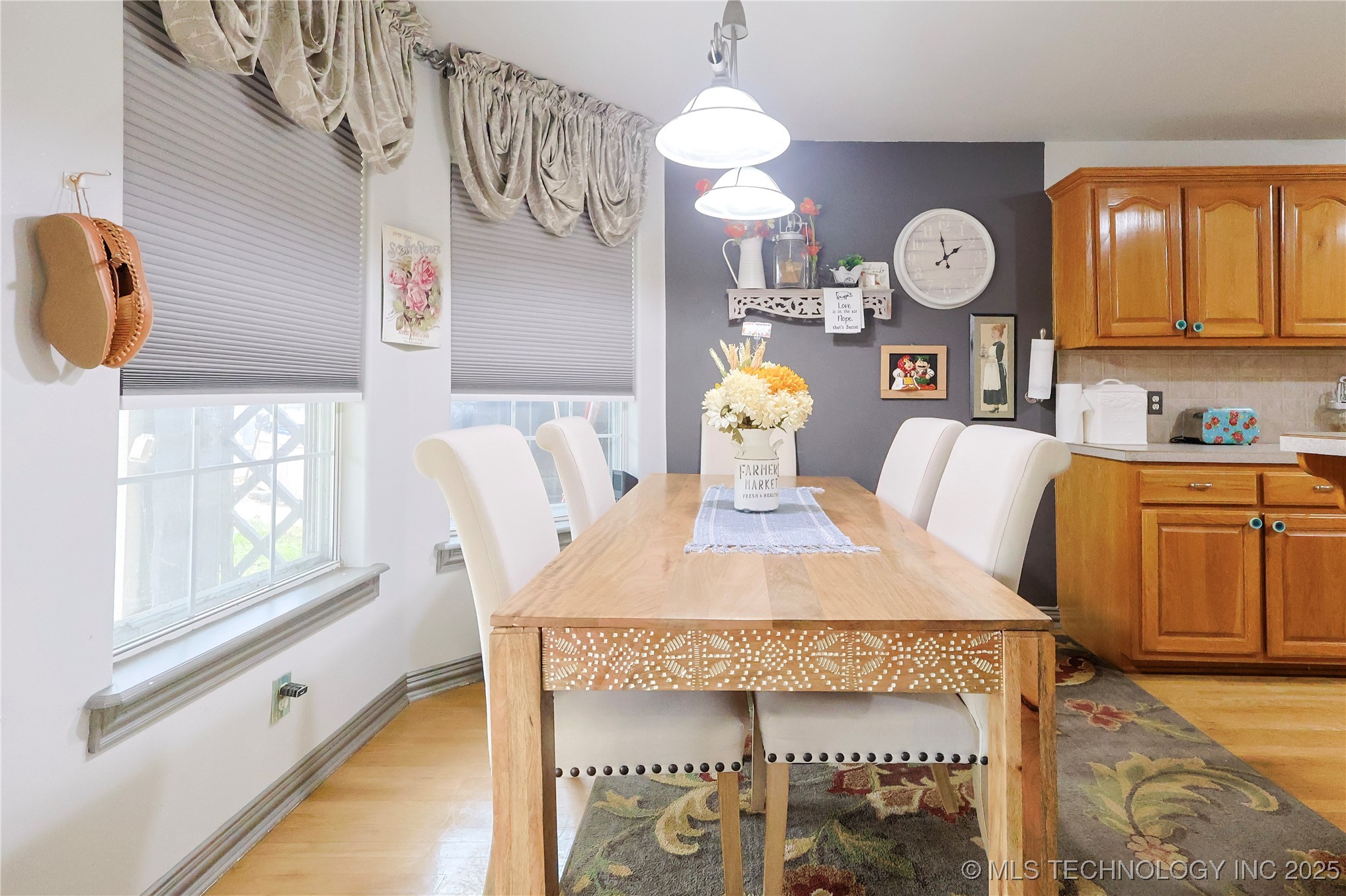 5117 Woodland Drive Property Photo 14