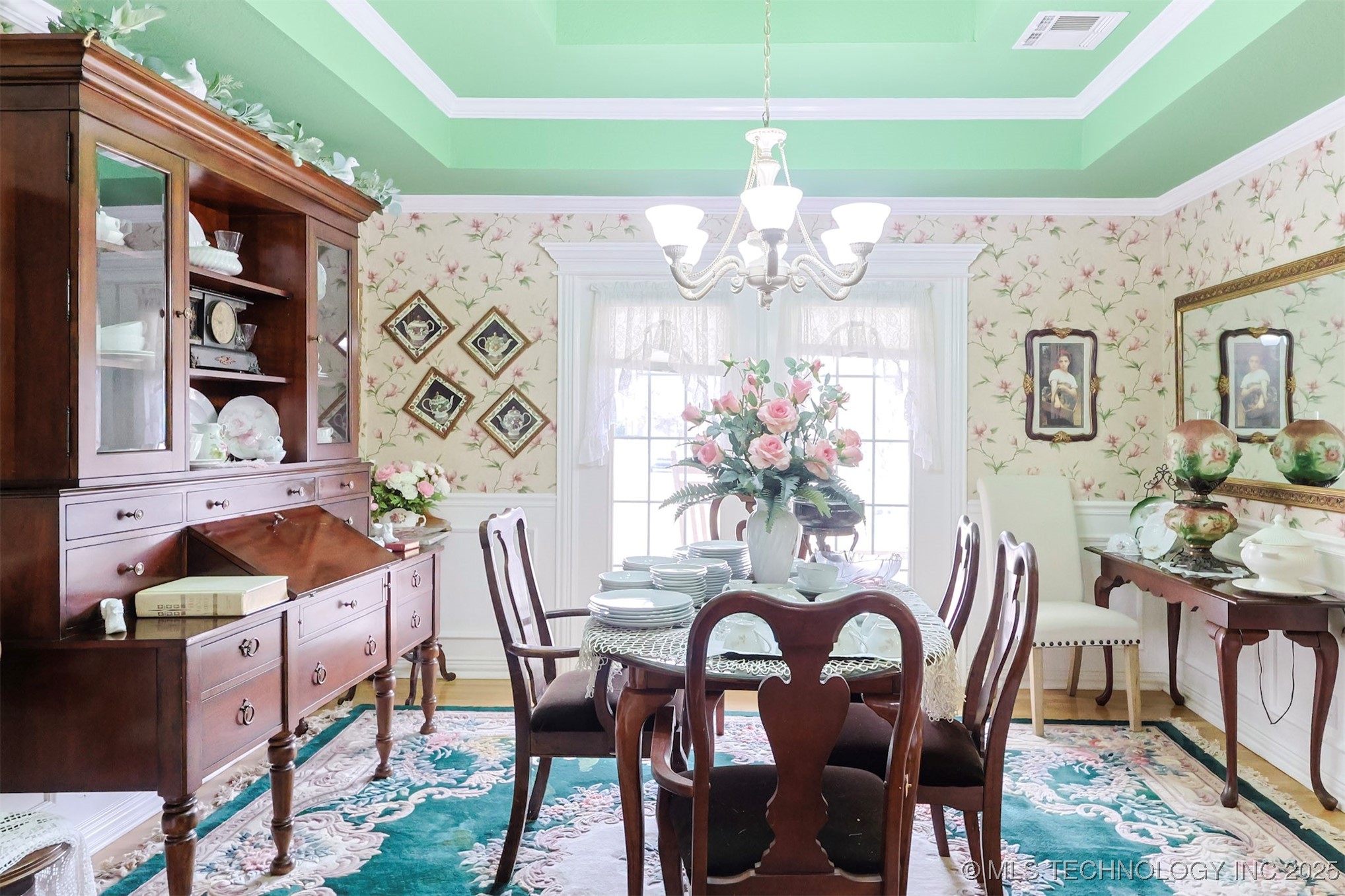 5117 Woodland Drive Property Photo 17