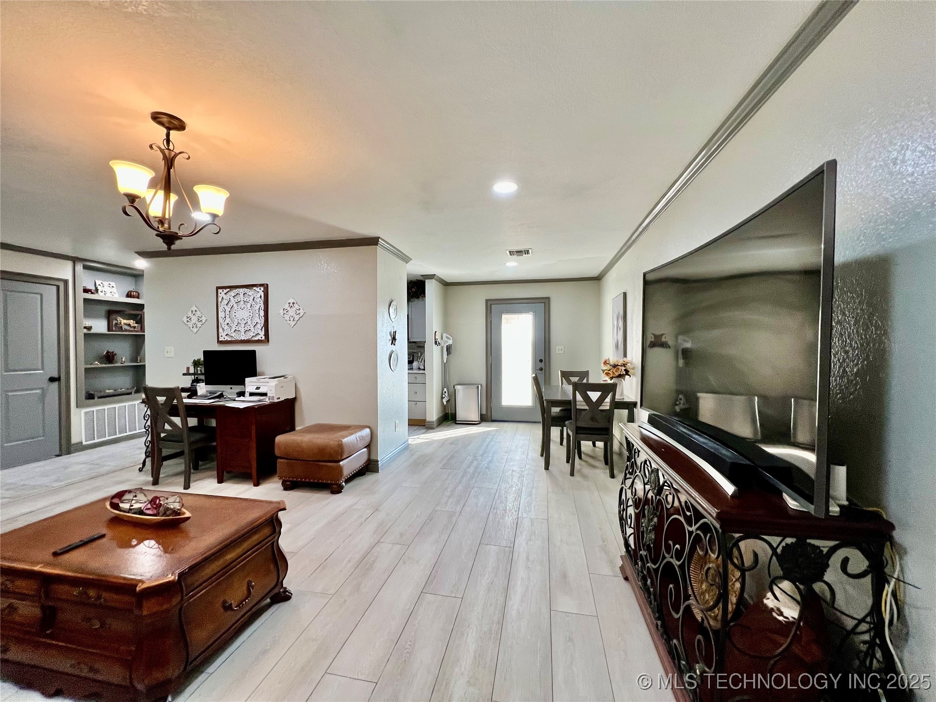 9892 Buckaloo Bend Road Property Photo 7