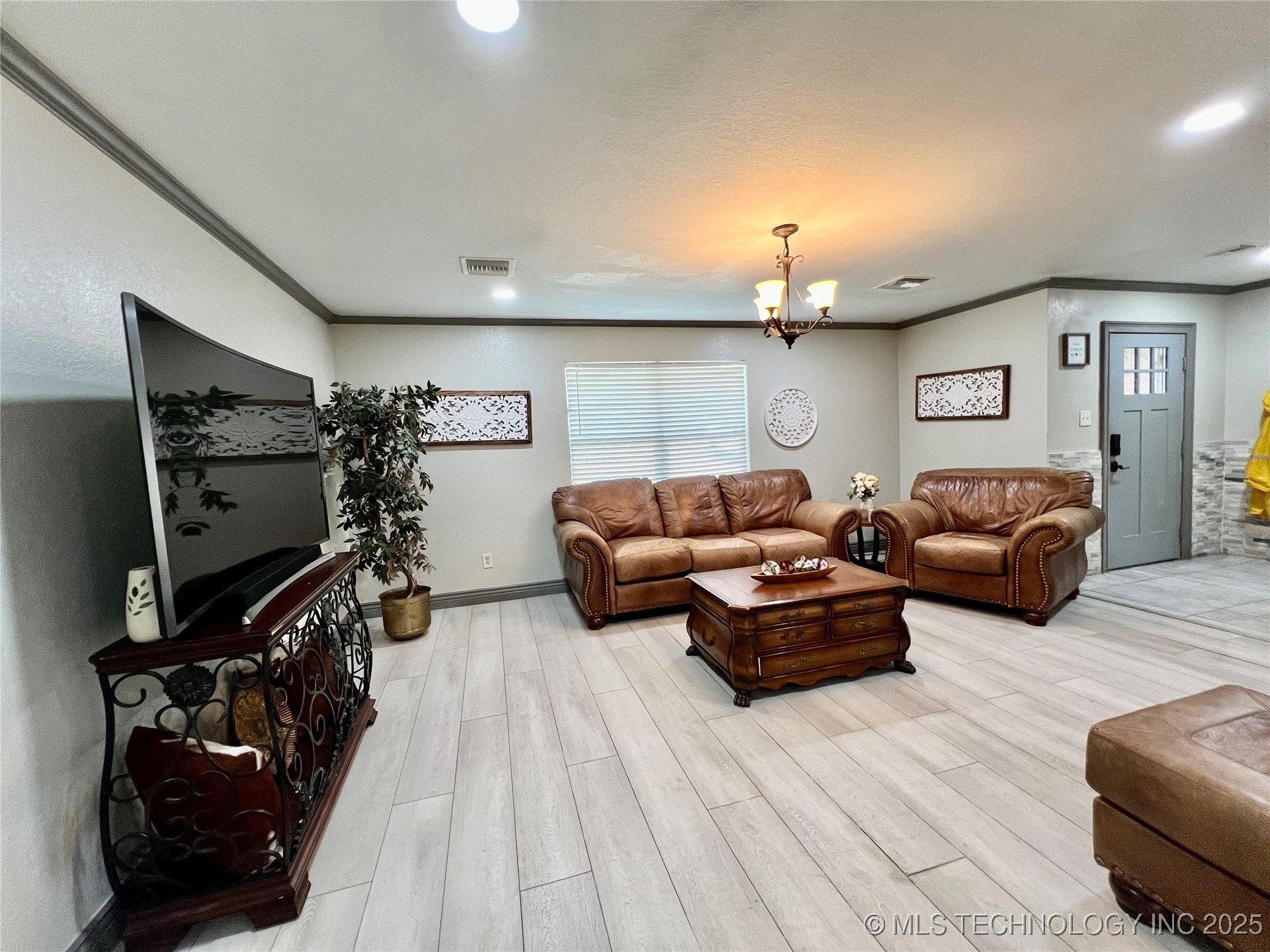 9892 Buckaloo Bend Road Property Photo 11