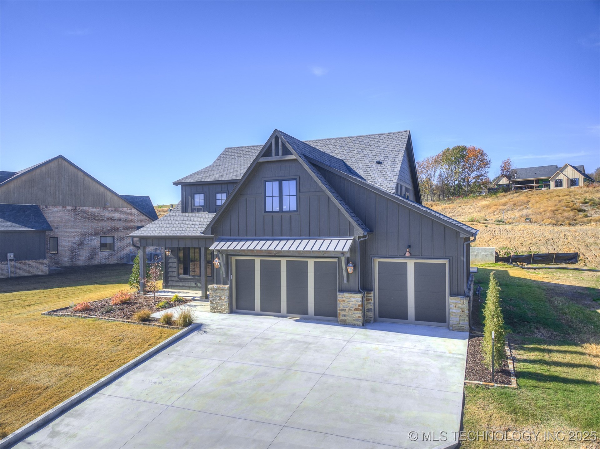 12165 Sunrise Ridge Loop Property Photo 3