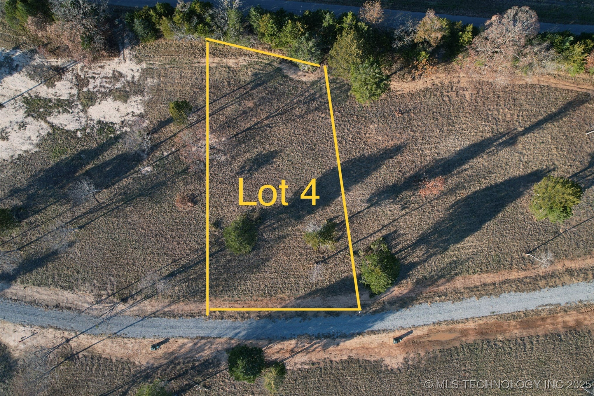 4 Kathy Lane Property Photo 2