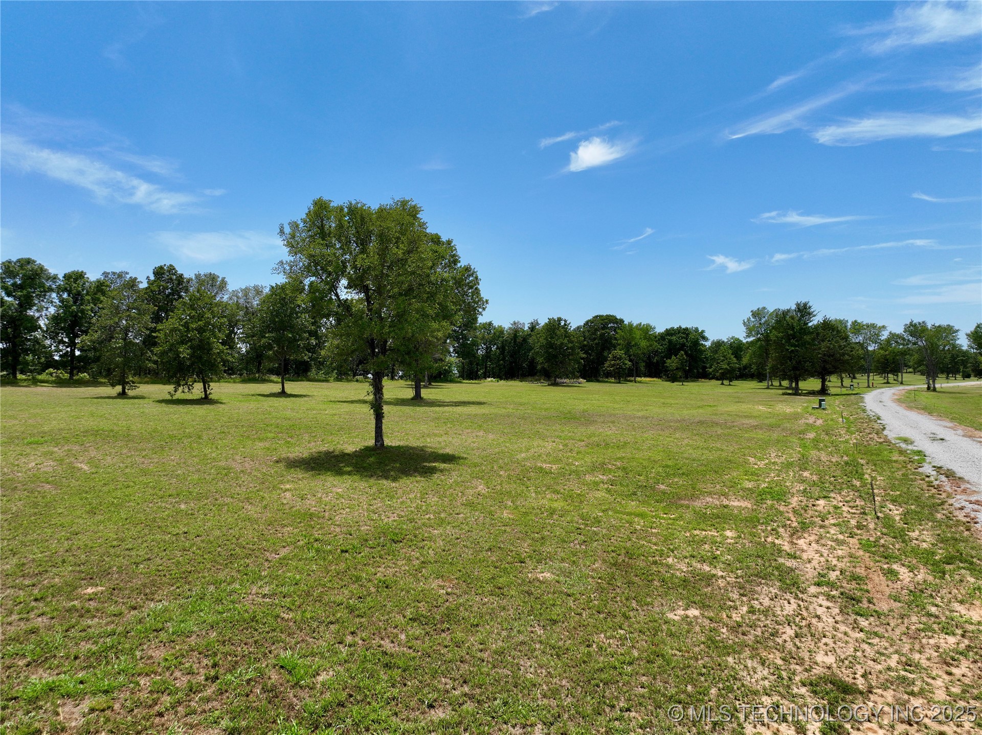 4 Kathy Lane Property Photo 11