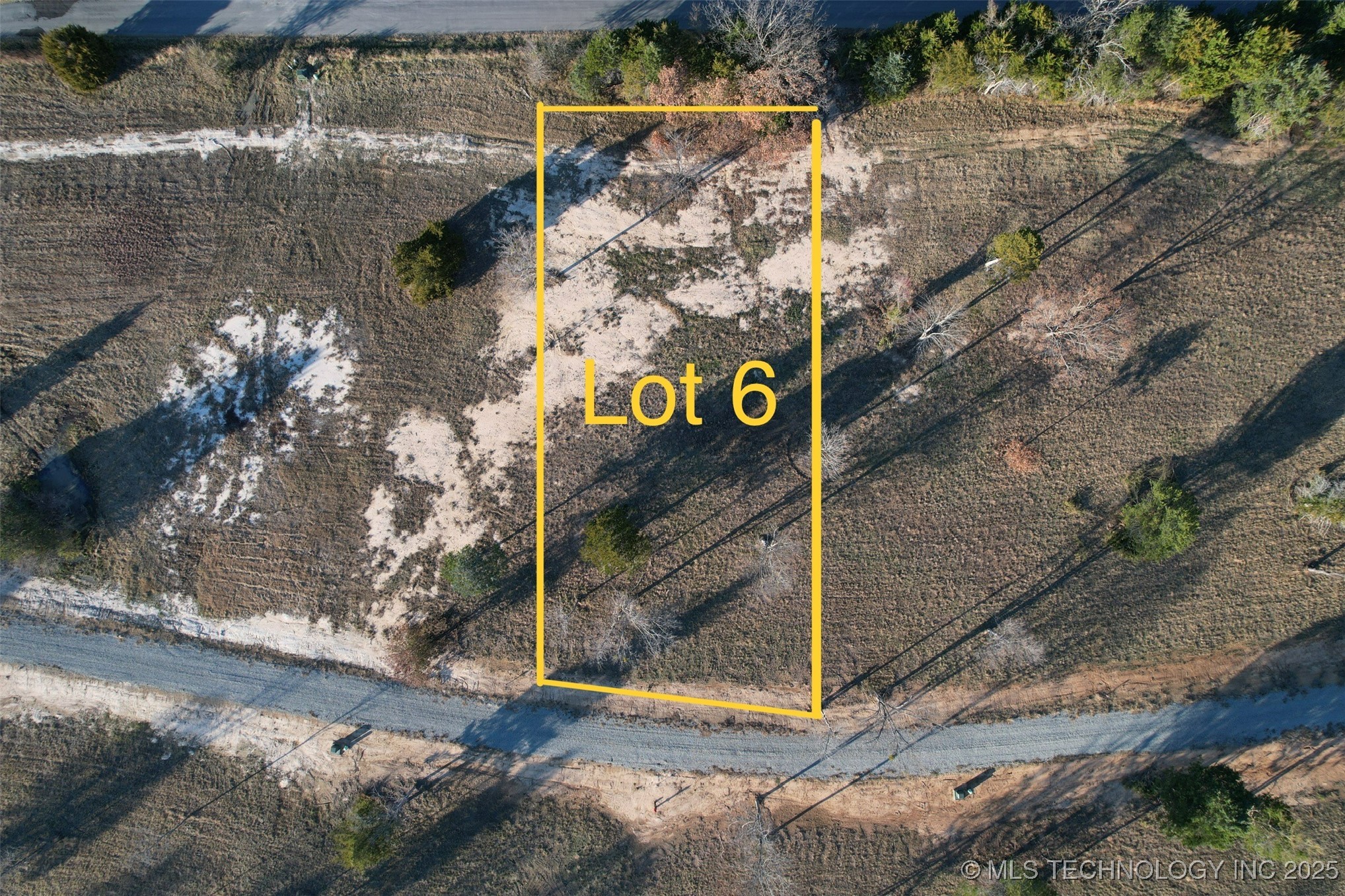 6 Kathy Lane Property Photo 2