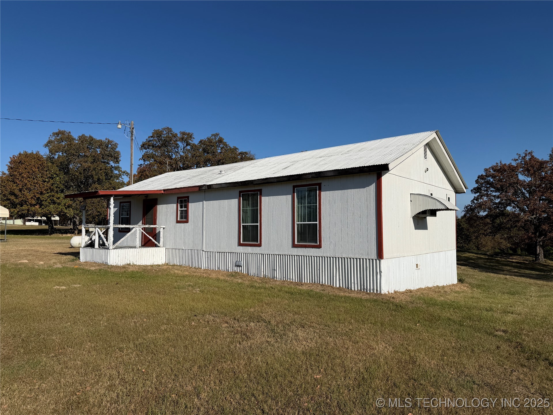 15568 S Highway 109a Property Photo 6