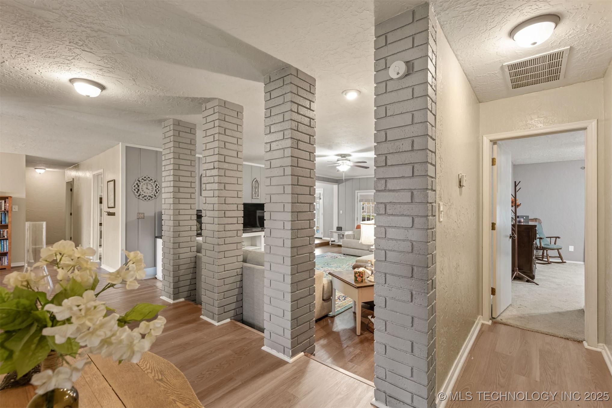 1413 W Ocala Street Property Photo 7