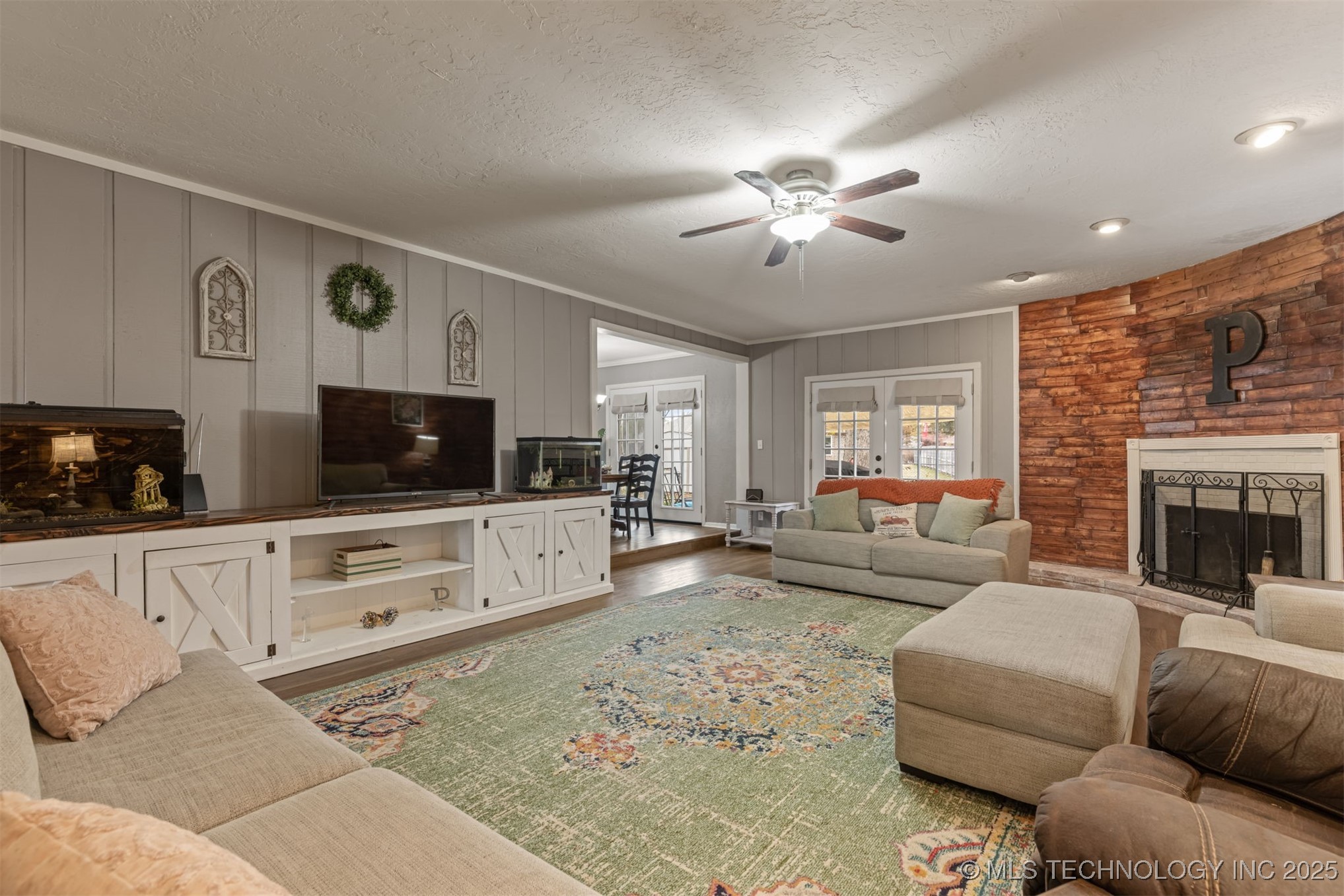 1413 W Ocala Street Property Photo 10